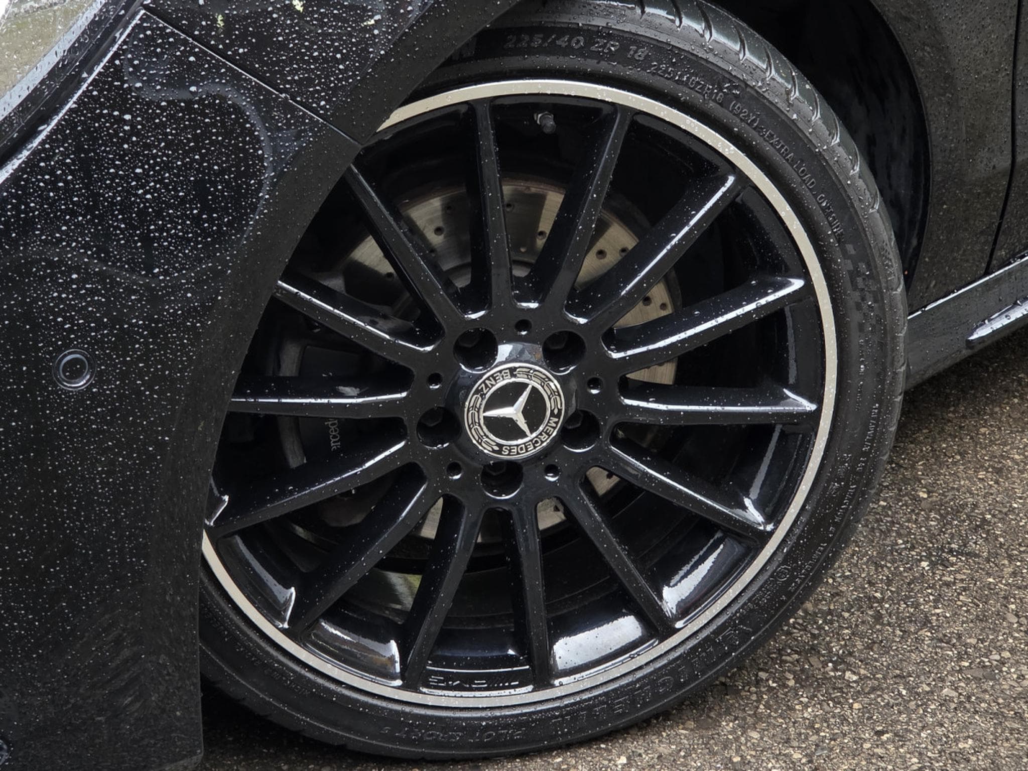 Mercedes CLA 200 Shooting Brake AMG-LINE 7G-DCT (2019) - Photo 3
