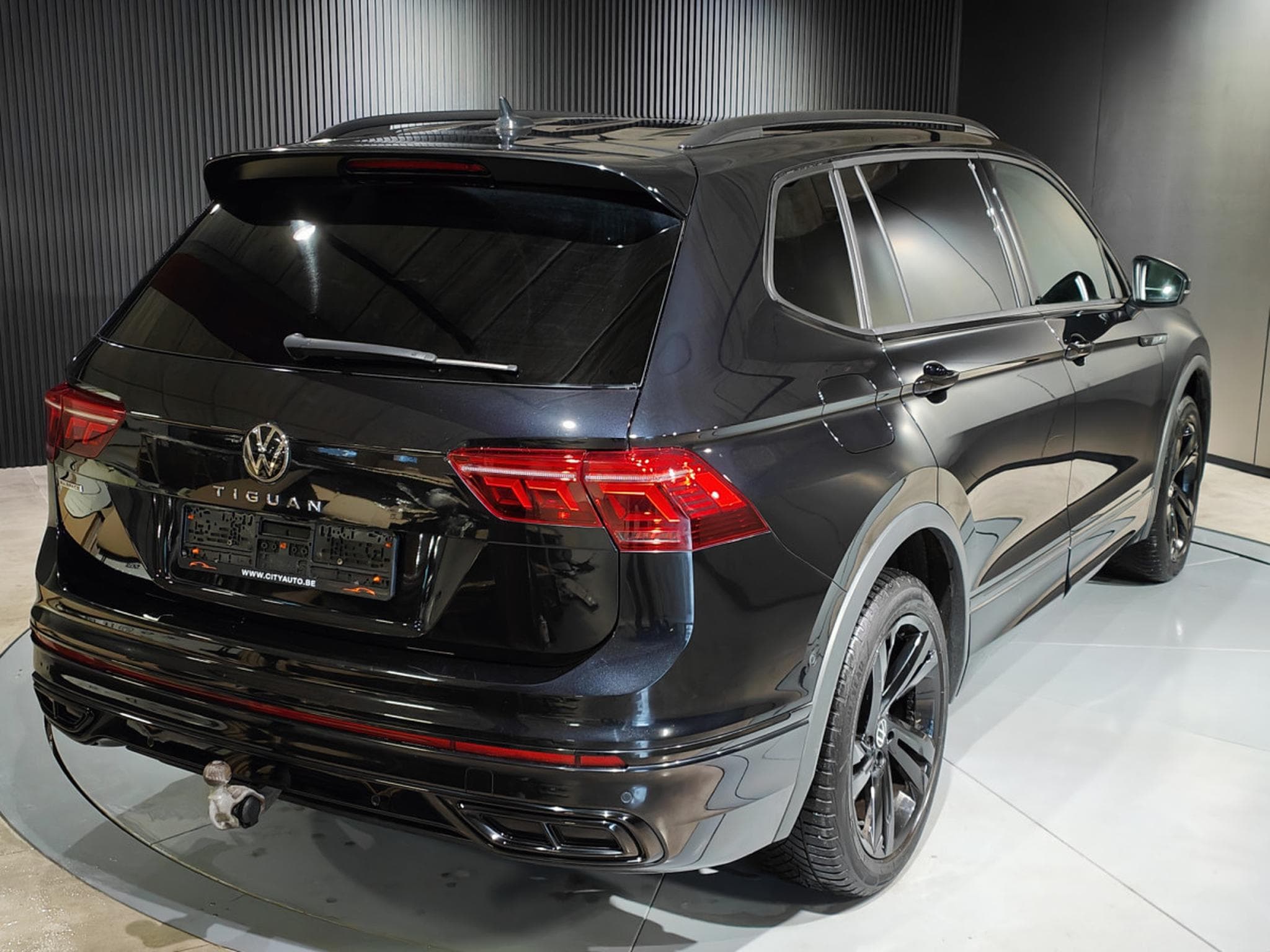 VW Tiguan 2.0 TDI R-LINE DSG 7PLACES CARPLAY TOIT OUV CUIR CAMERA ATTE (2022) - Photo 3