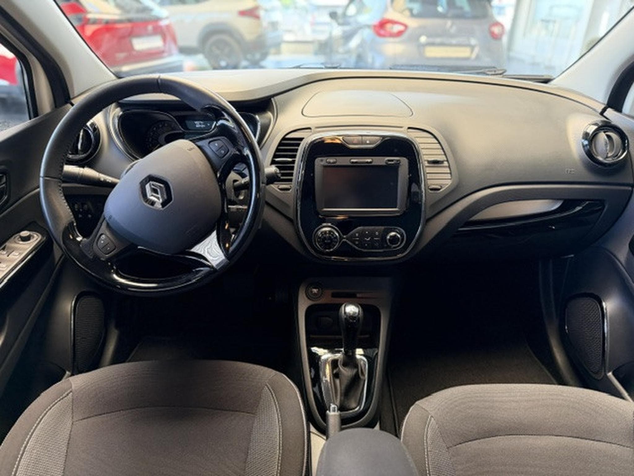 Renault Captur INTENS TCE 120 EDC (2014) - Photo 7