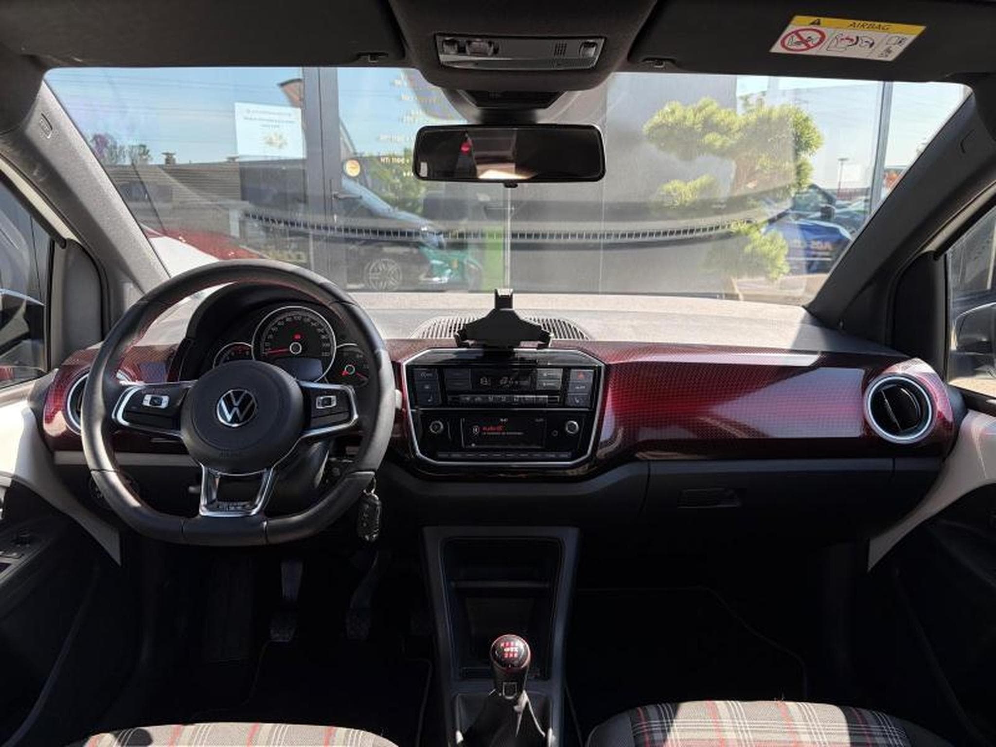 VW UP GTI (2021) - Photo 7