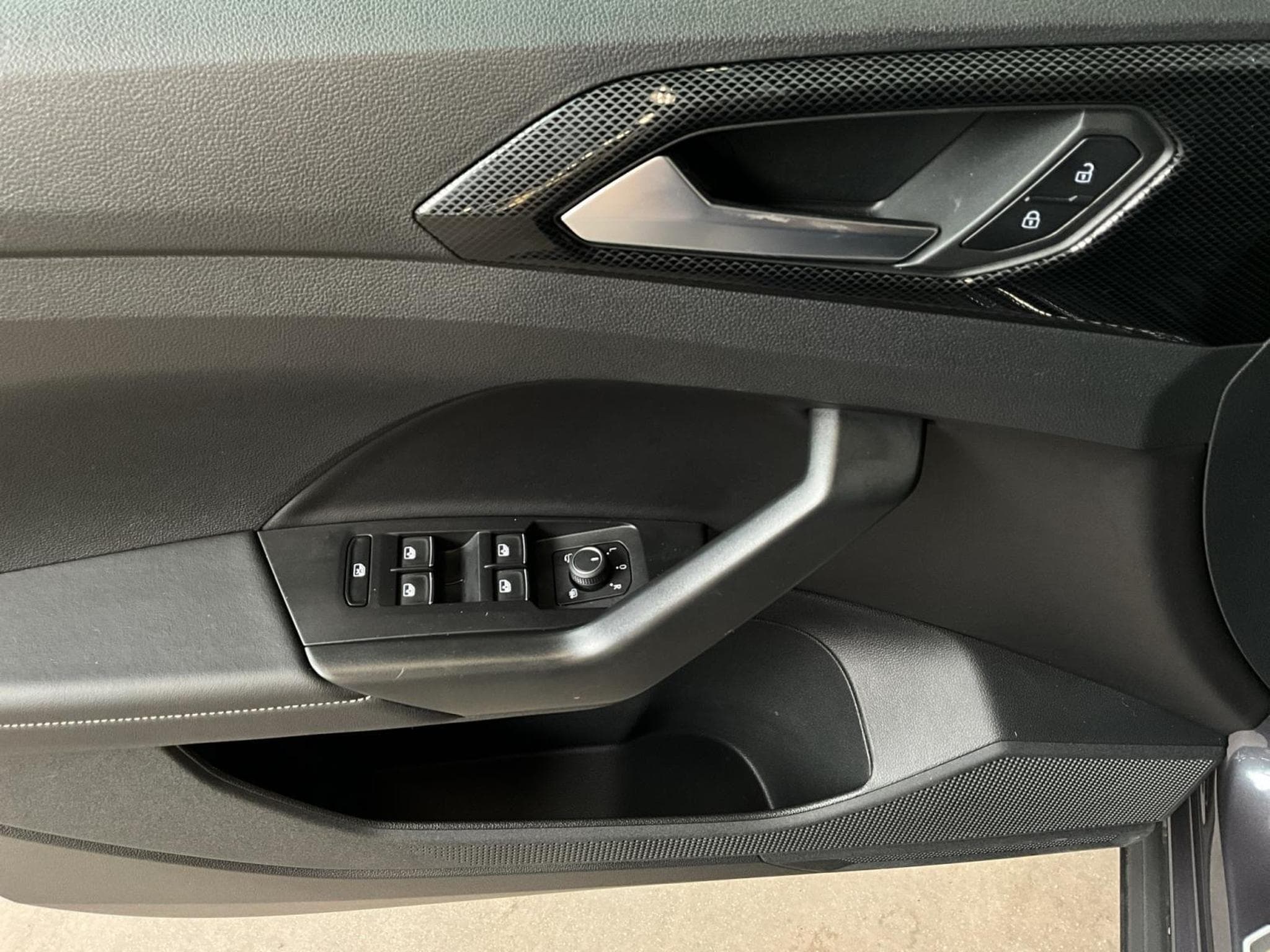 VW T-Cross R-Line+DSG+Led+IQ-Light+Navi (2024) - Photo 14