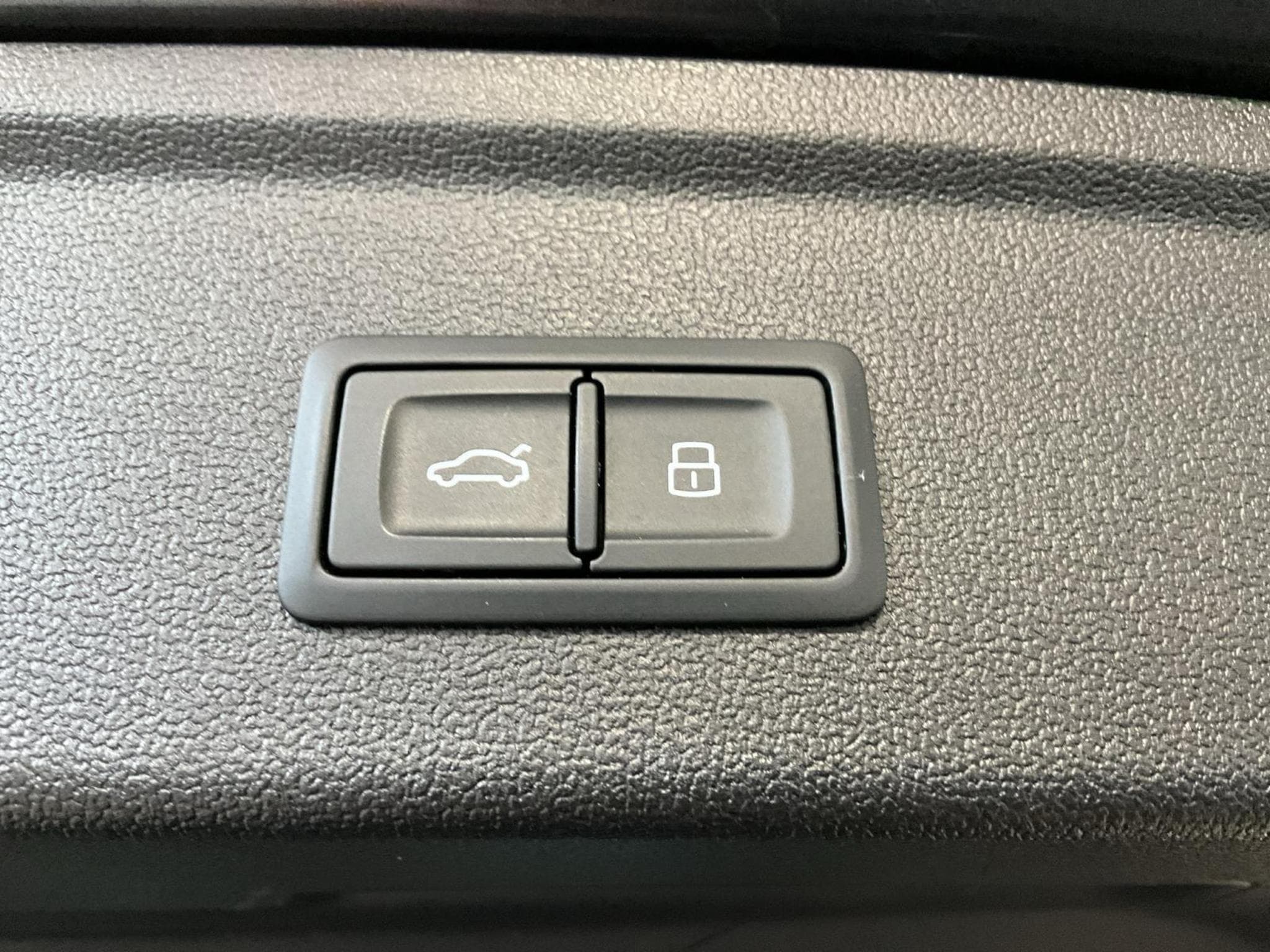 Audi A3 SB+S-line+S-Tronic+45TFSIe+PHEV+AHK (2022) - Foto 18