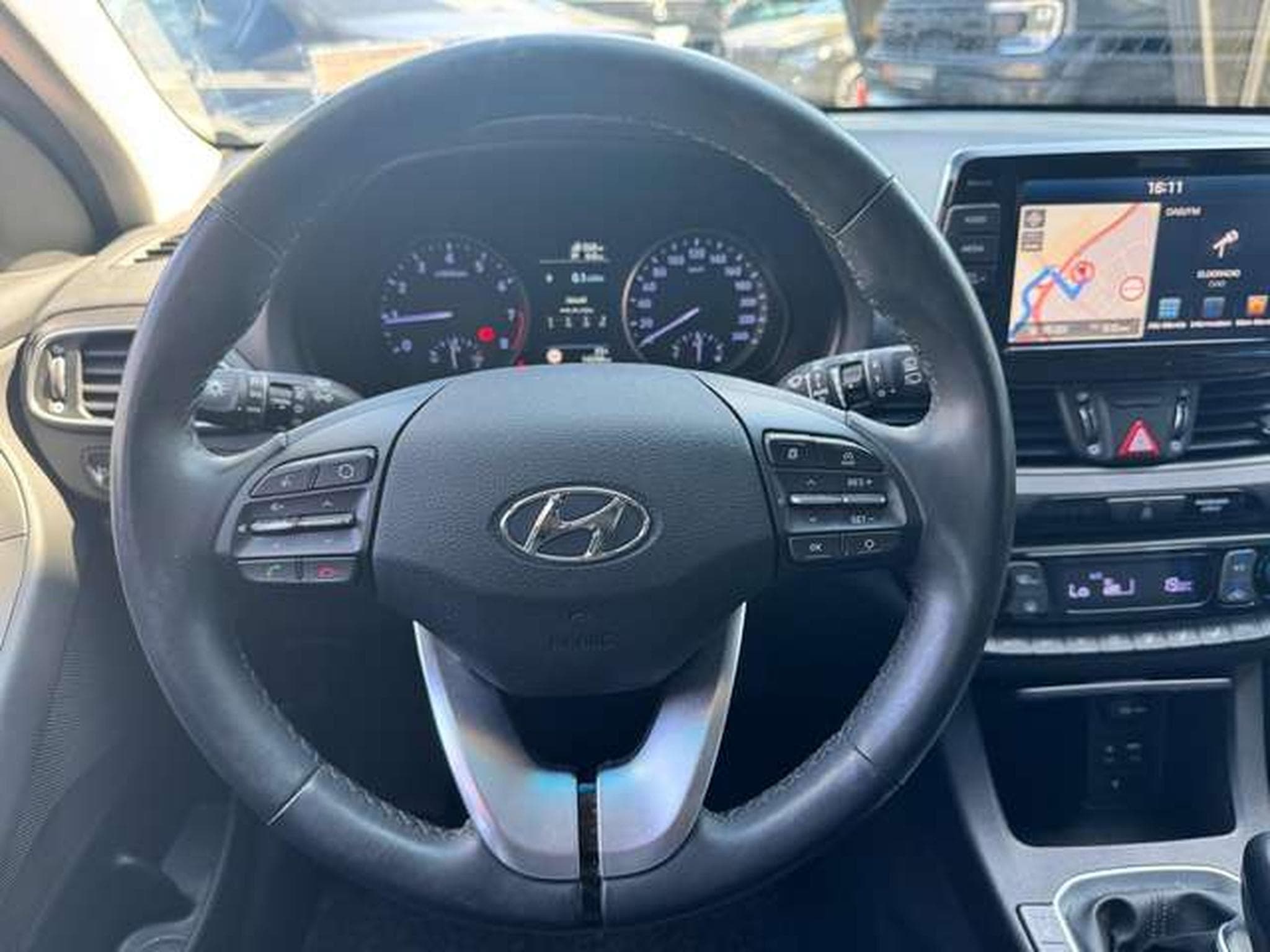Hyundai i30 1er main / jusqu'à 48 mois de garantie (2019) - Photo 10