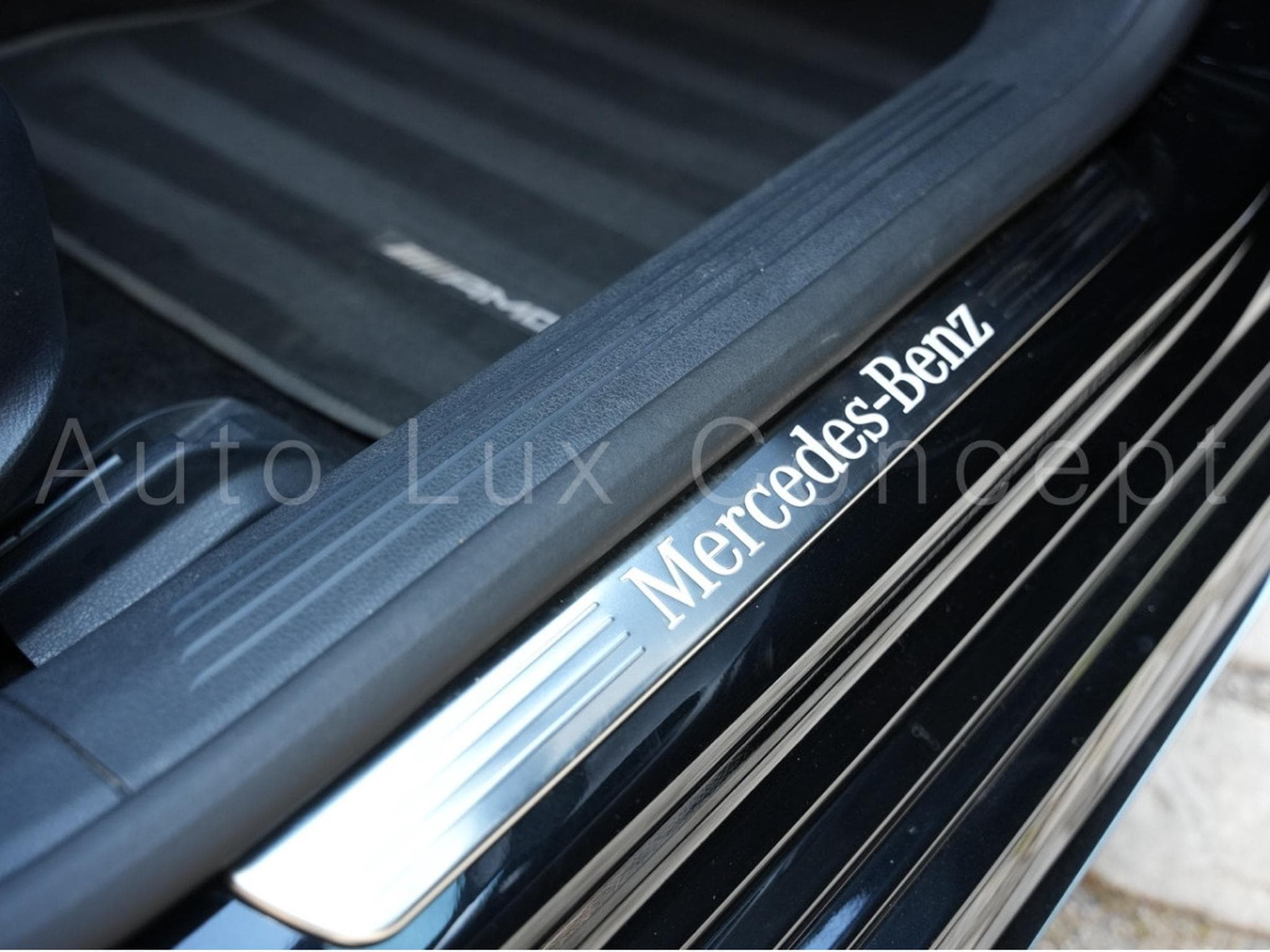 Mercedes A 250 e AMG Line 8G-DCT (2020) - Photo 17