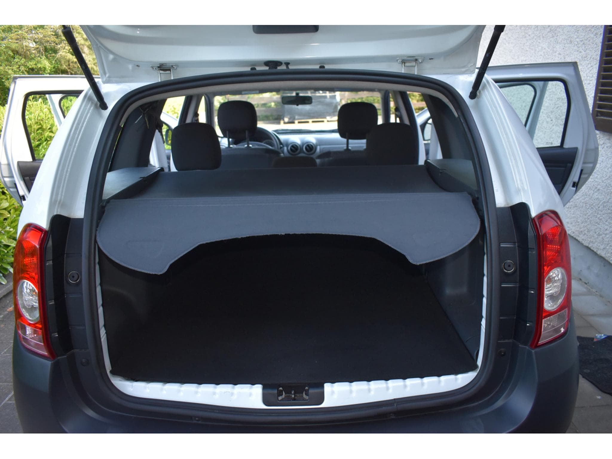 Dacia Duster 4x4 1,6i16V (2012) - Photo 14