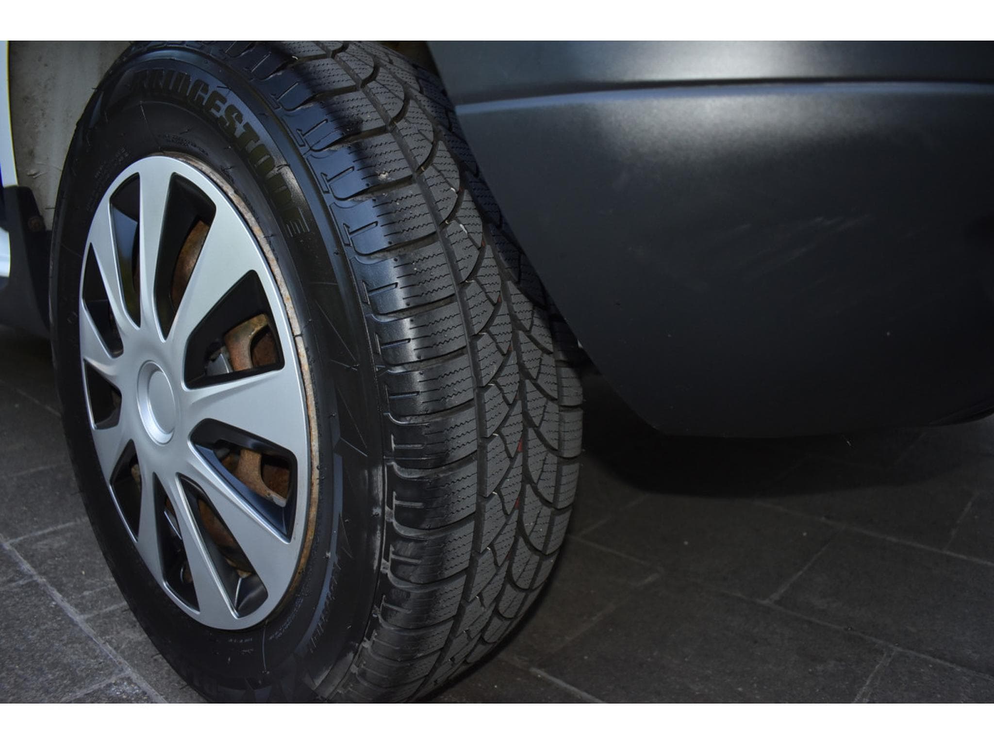 Dacia Duster 4x4 1,6i16V (2012) - Photo 15