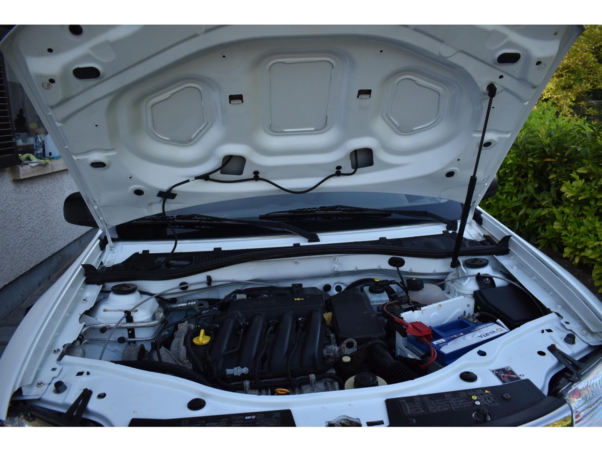 Dacia Duster 4x4 1,6i16V (2012) - Photo 16