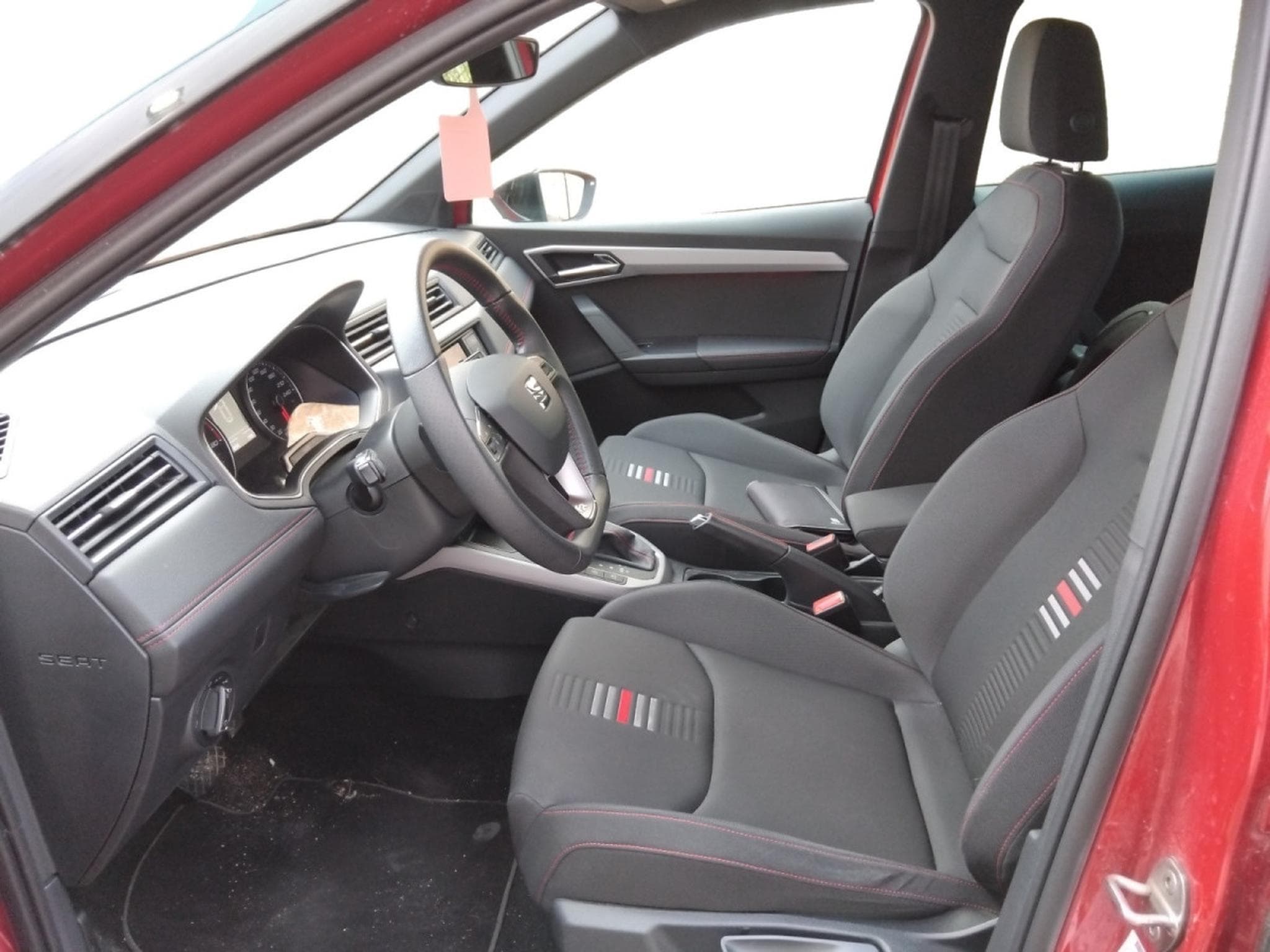 Seat Arona 1.0 TSI FR DSG (EU6.2) (2019) - Photo 6