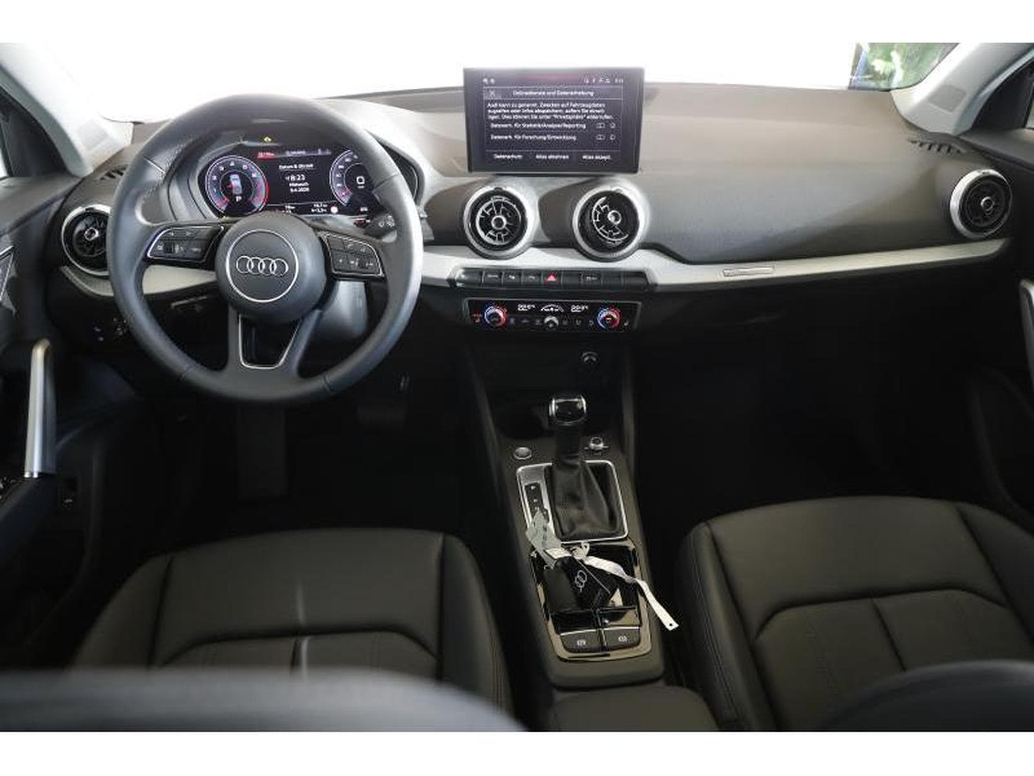Audi Q2 S-Line (2026) - Photo 2