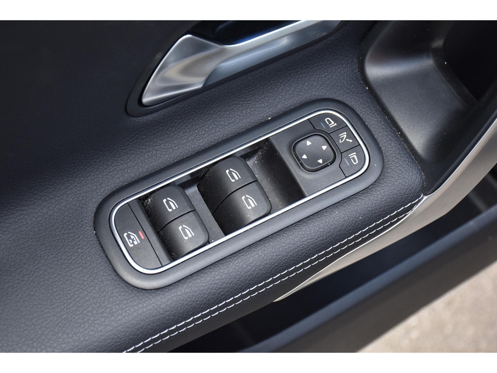 Mercedes CLA 180 CDI Progressive 8G-DCT CUIR GPS LANE CAM KEYLESS 1° MAIN (2025) - Foto 23