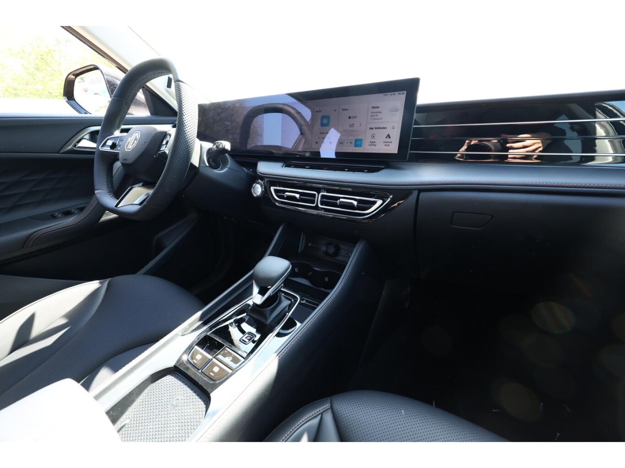 MG HS 1.5 PHEV 224 Auto Luxury (2026) - Photo 10