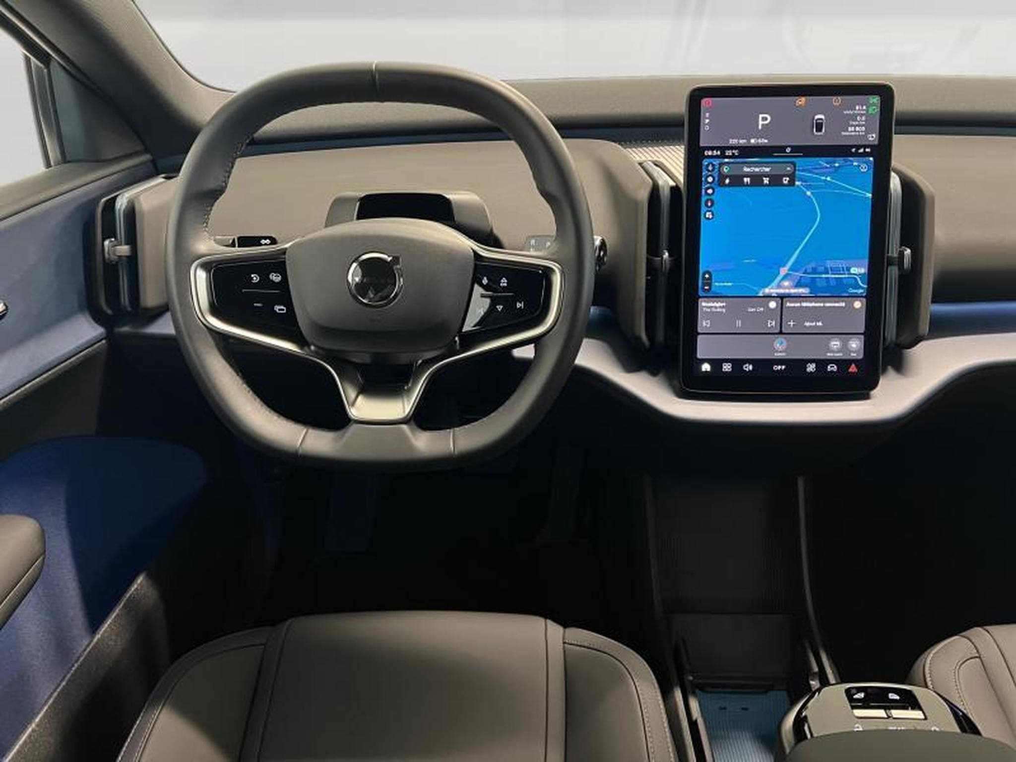 Volvo EX30 Plus (2024) - Photo 16