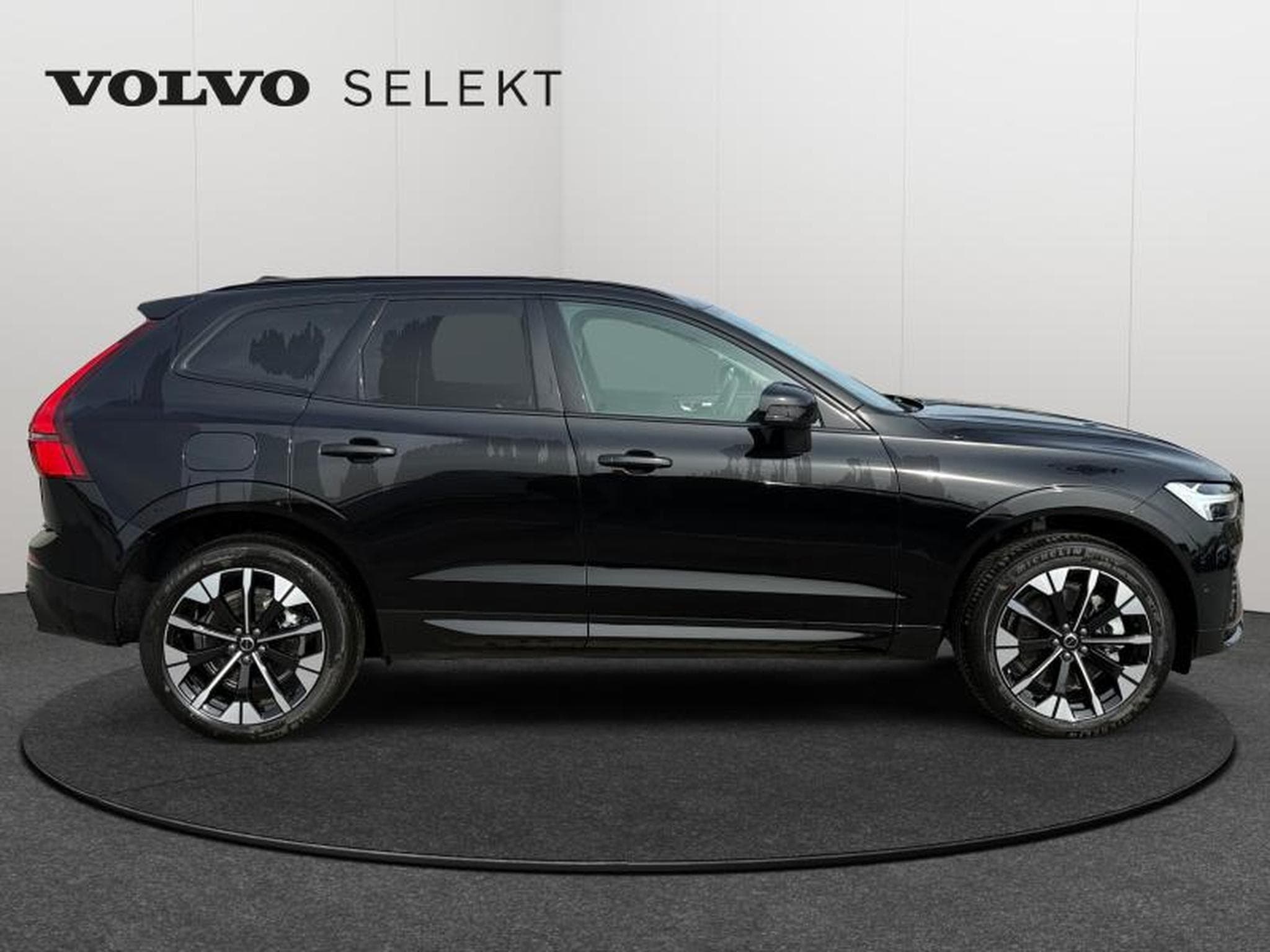 Volvo XC60 Facelift T6 Plus Dark (2025) - Photo 6
