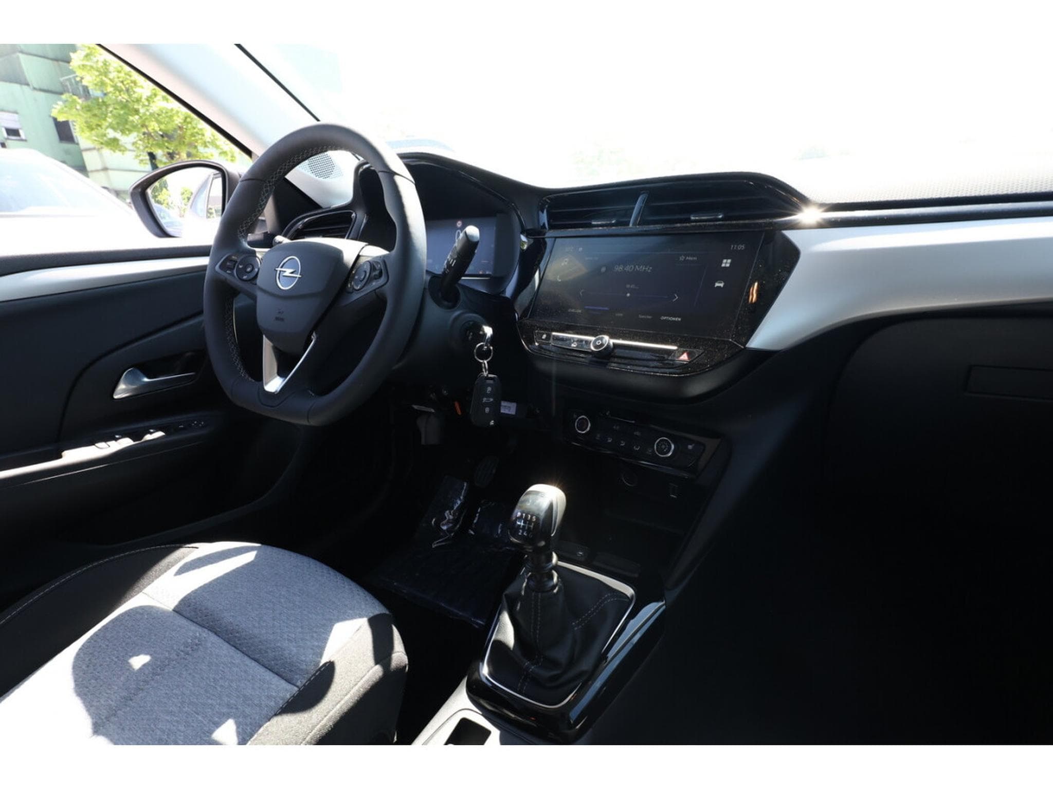 Opel Corsa 1.2 TURBO 101 (2025) - Photo 10