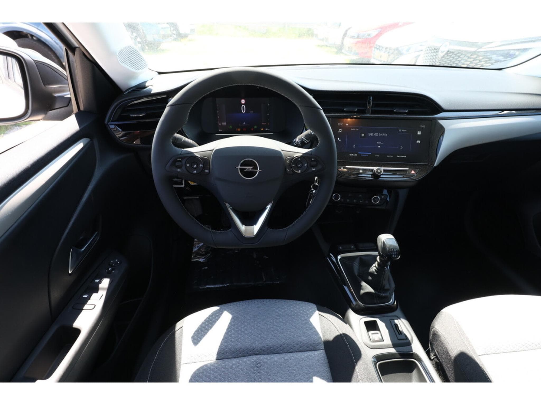 Opel Corsa 1.2 TURBO 101 (2025) - Photo 6
