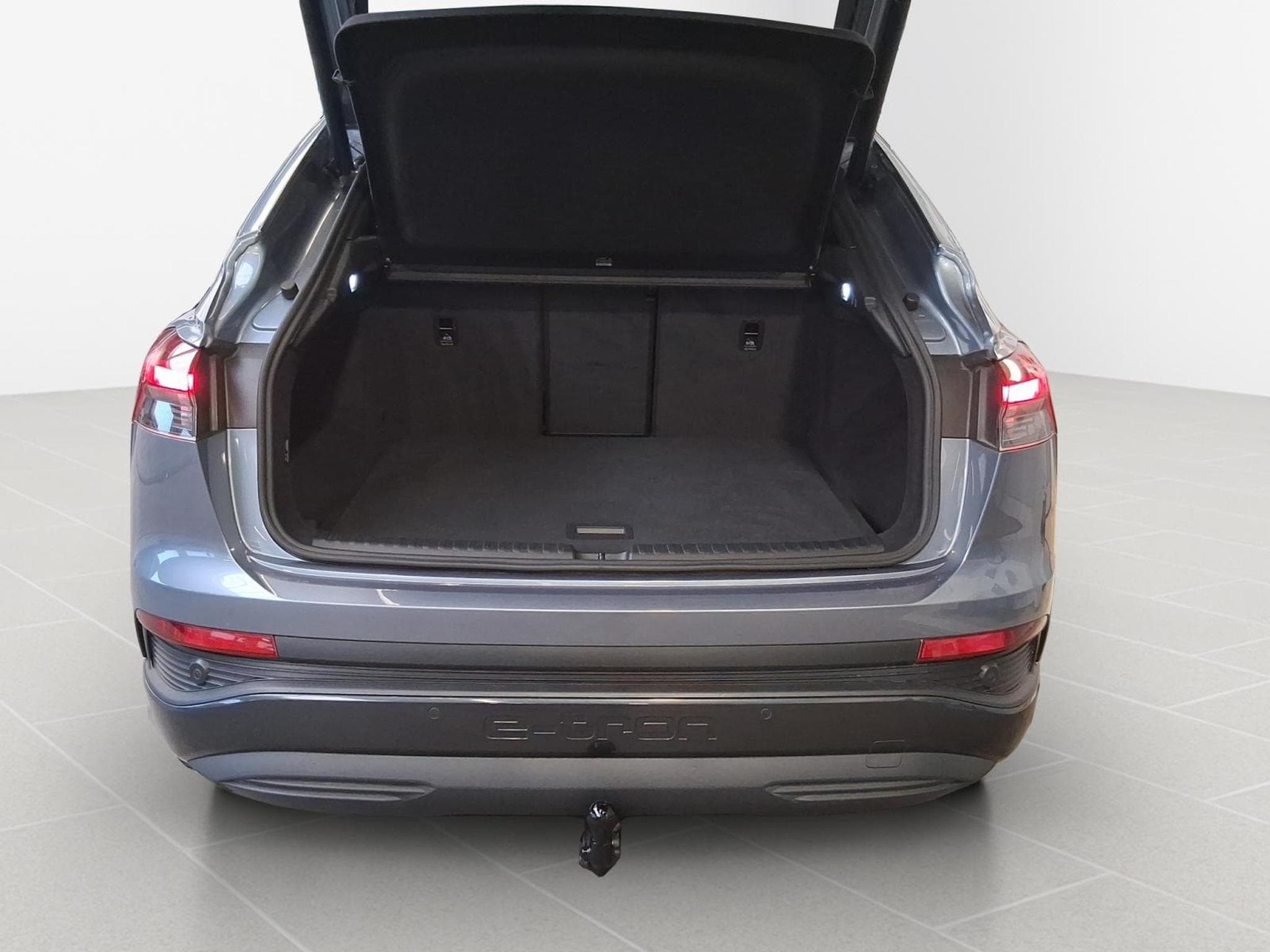 Audi Q4 e-tron 77kWh+SB+e-tron50+Quattro+S-Line+P.Premium (2023) - Photo 16