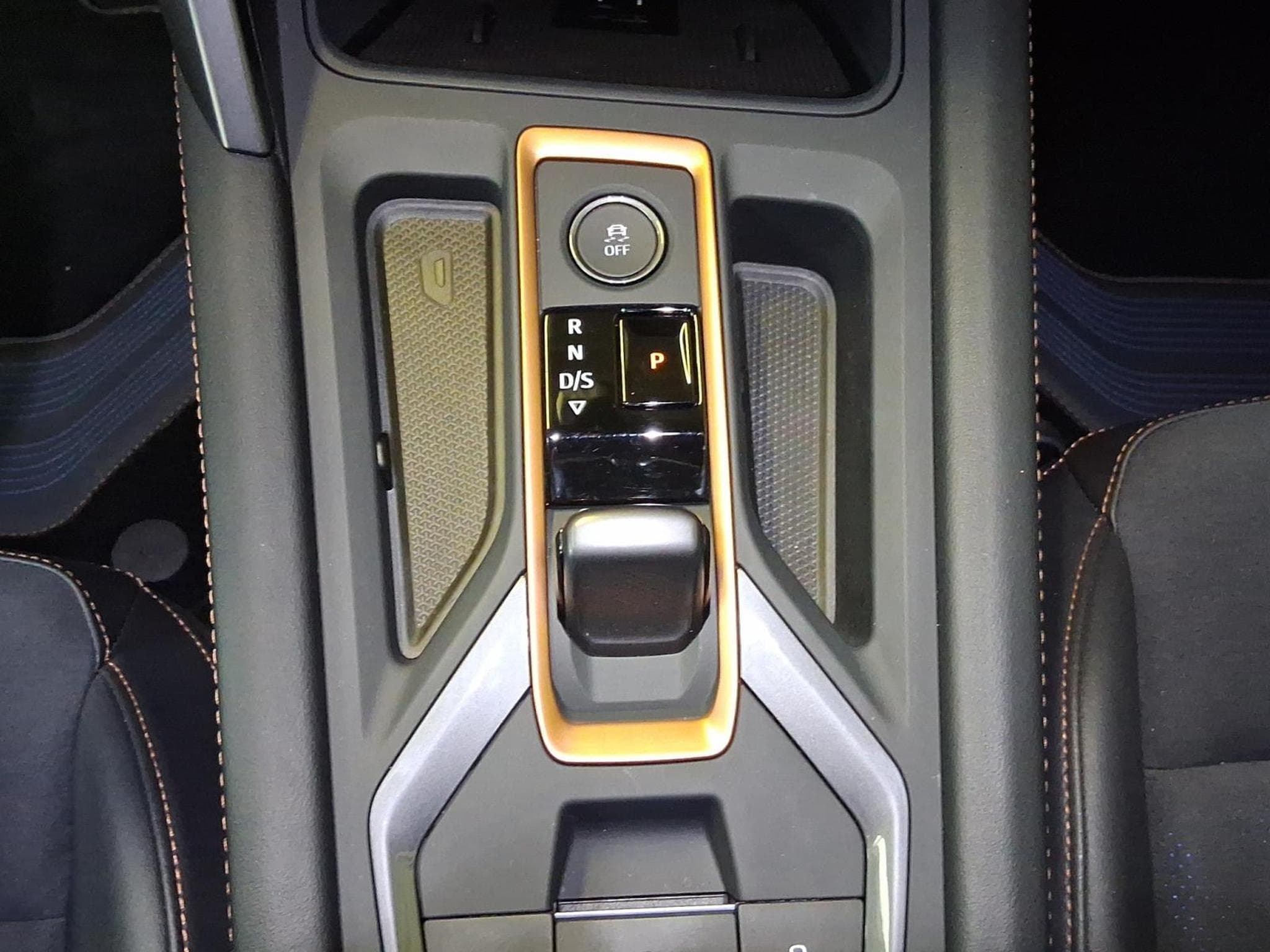 Cupra Leon ST+DSG+Dinamica+Pure-Perf.+Int.-Drive (2025) - Photo 12