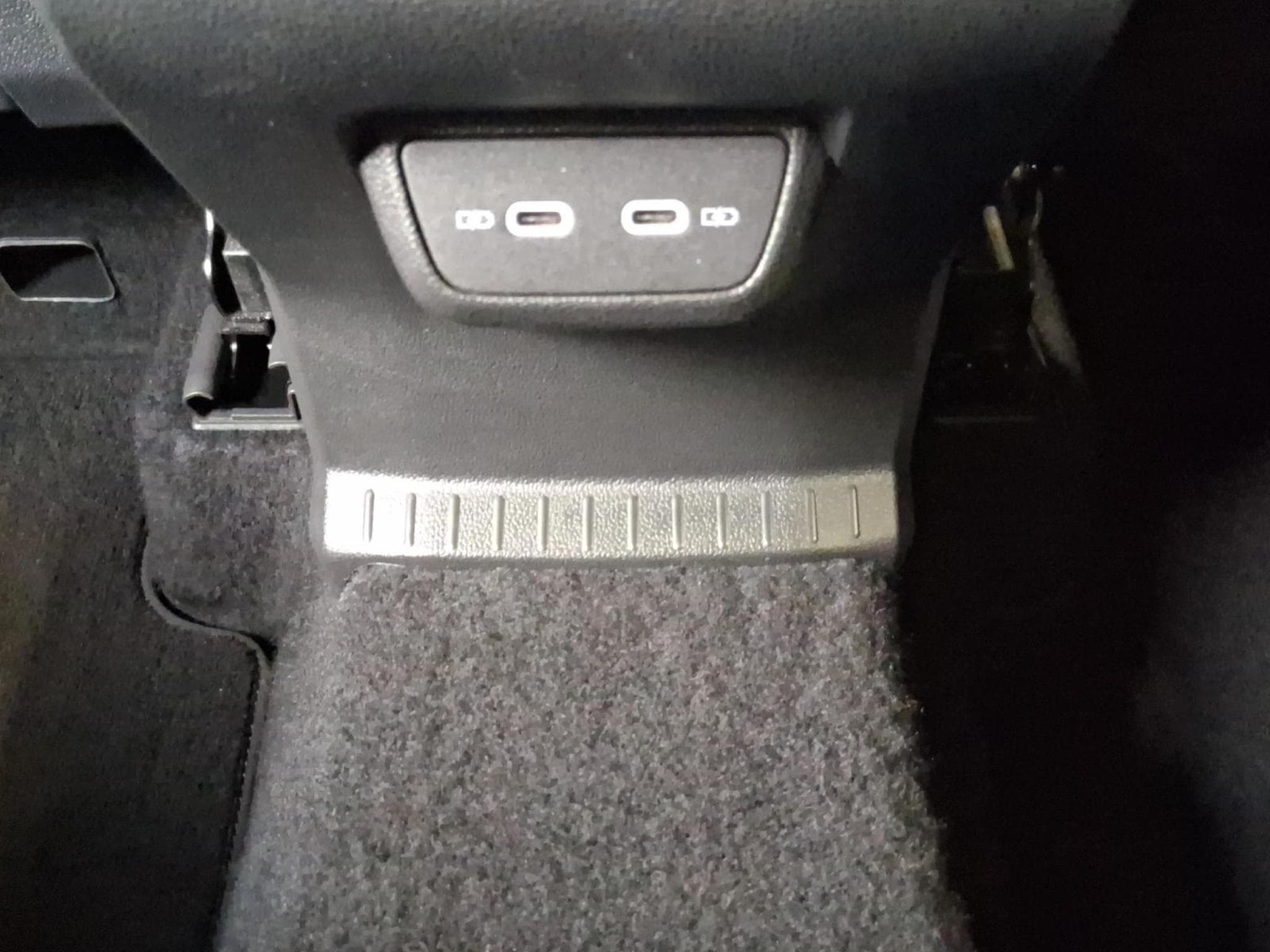 VW T-Cross Style+DSG+IQ-Drive+RearView+Navi (2022) - Photo 20