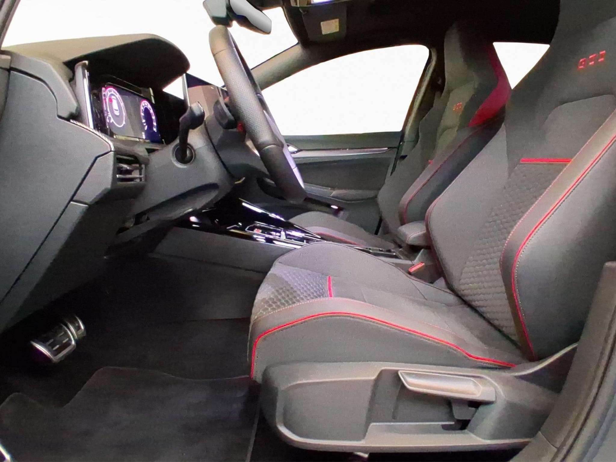 VW Golf GTI-Clubsport+DSG+Pano+Black-Style+P.Ass. (2026) - Photo 9