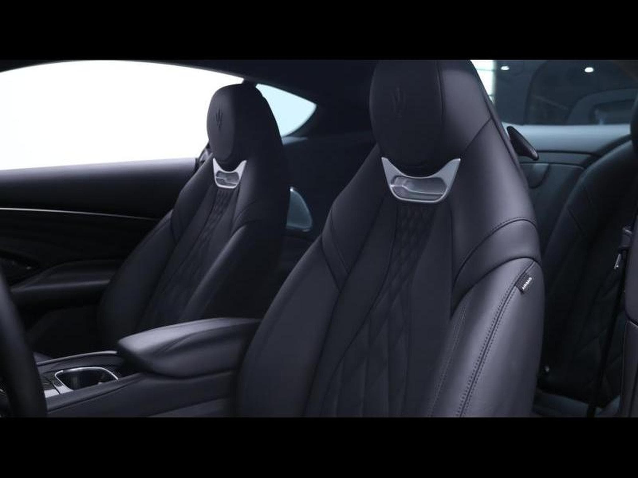 Maserati Granturismo Modena (2024) - Foto 14