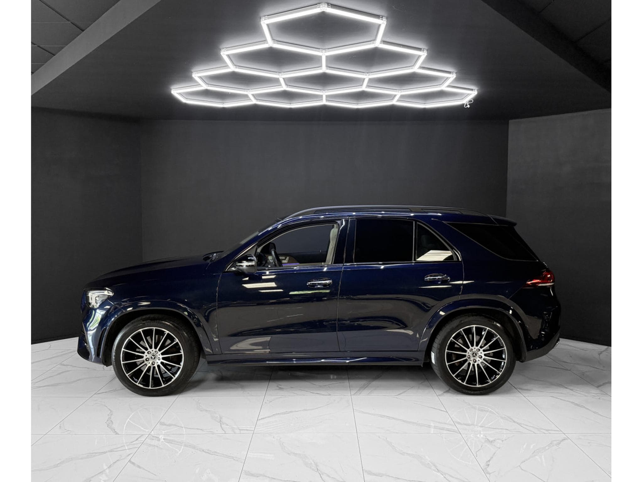 Mercedes GLE 400 d 4MATIC - AMG Line (2022) - Photo 2