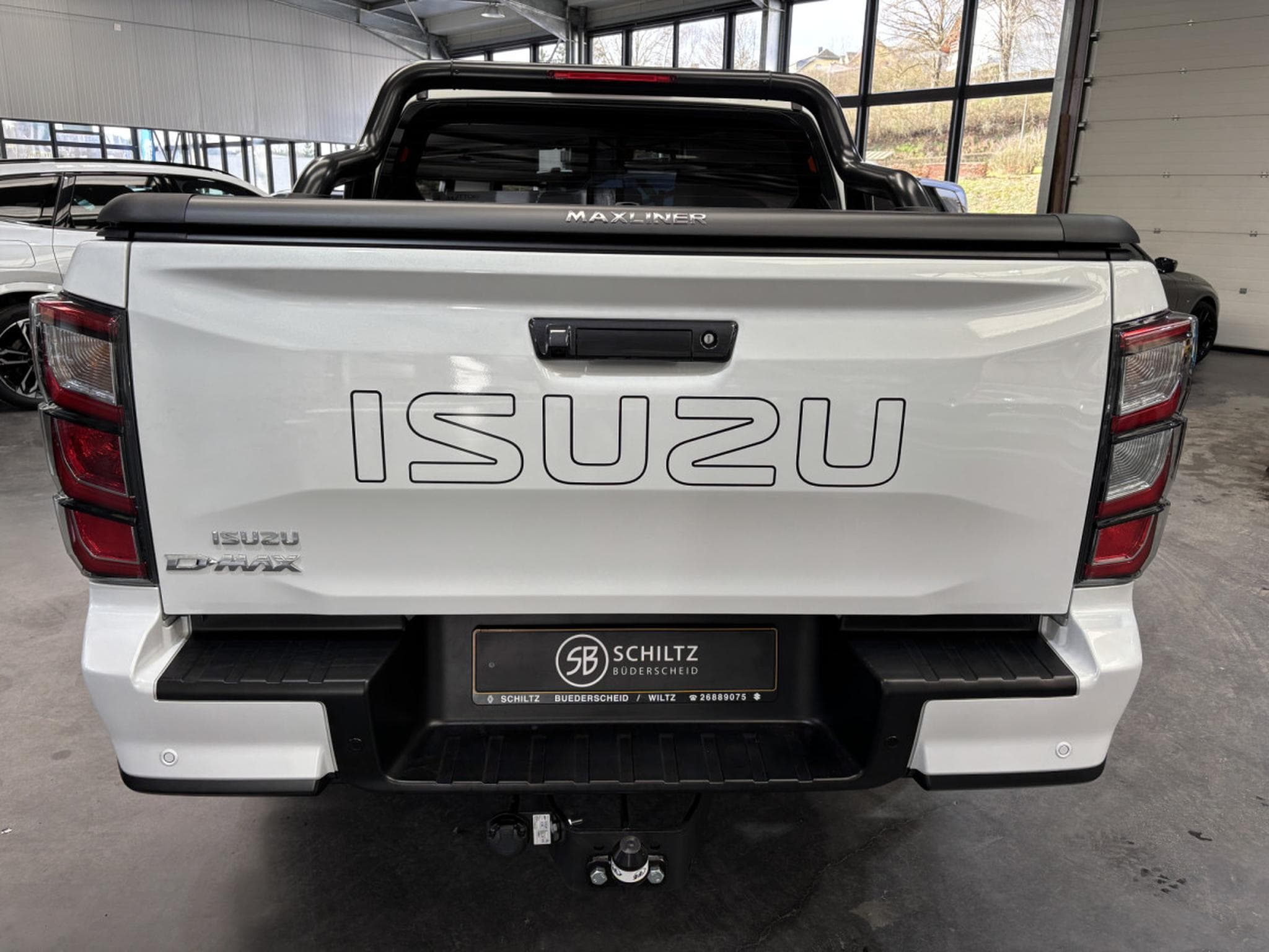 Isuzu D-Max Double Cab 1.9 V-Cross 163HP (2026) - Photo 4