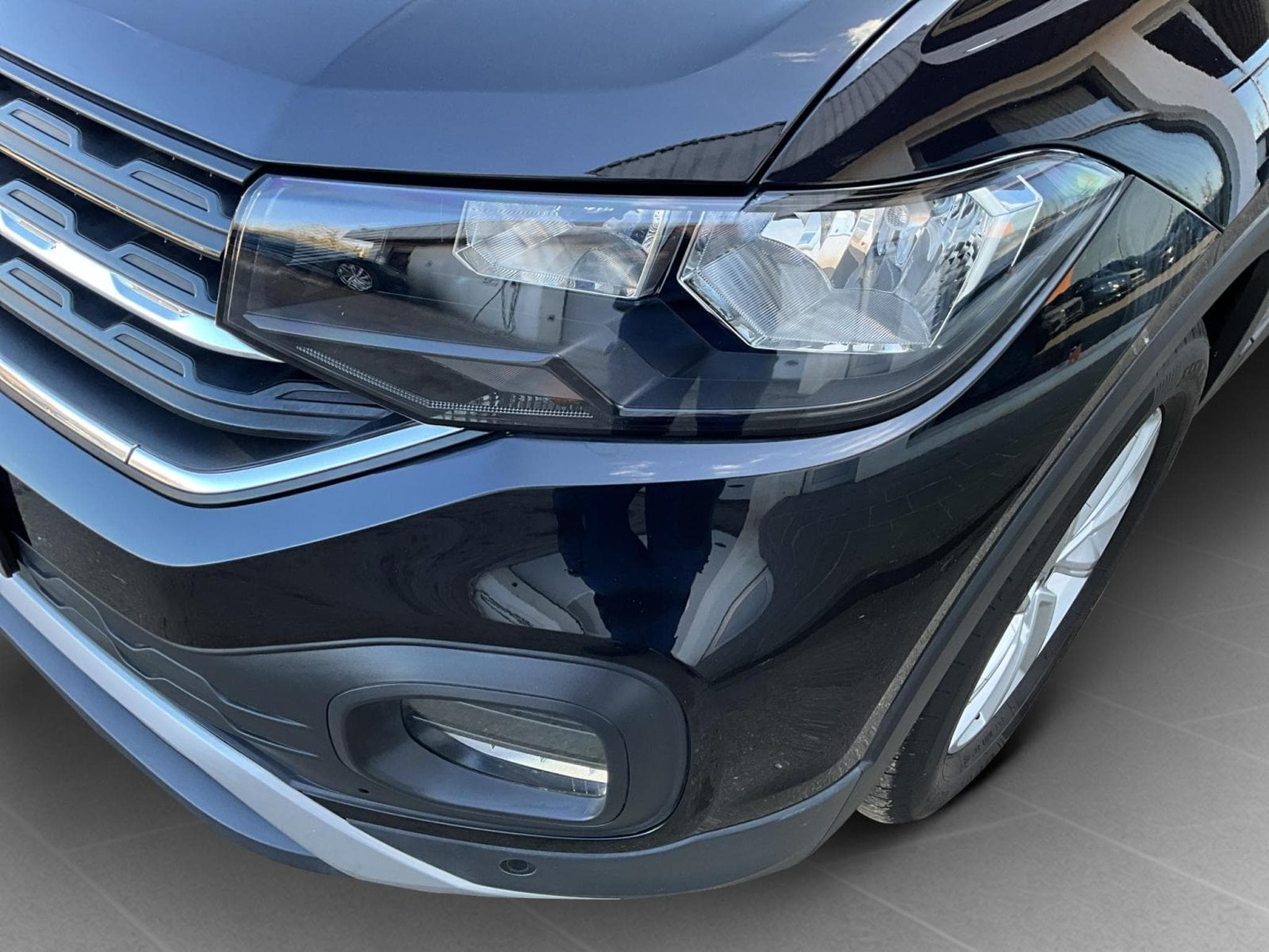 VW T-Cross Life+DSG+LED+AHK+RearView (2023) - Photo 17
