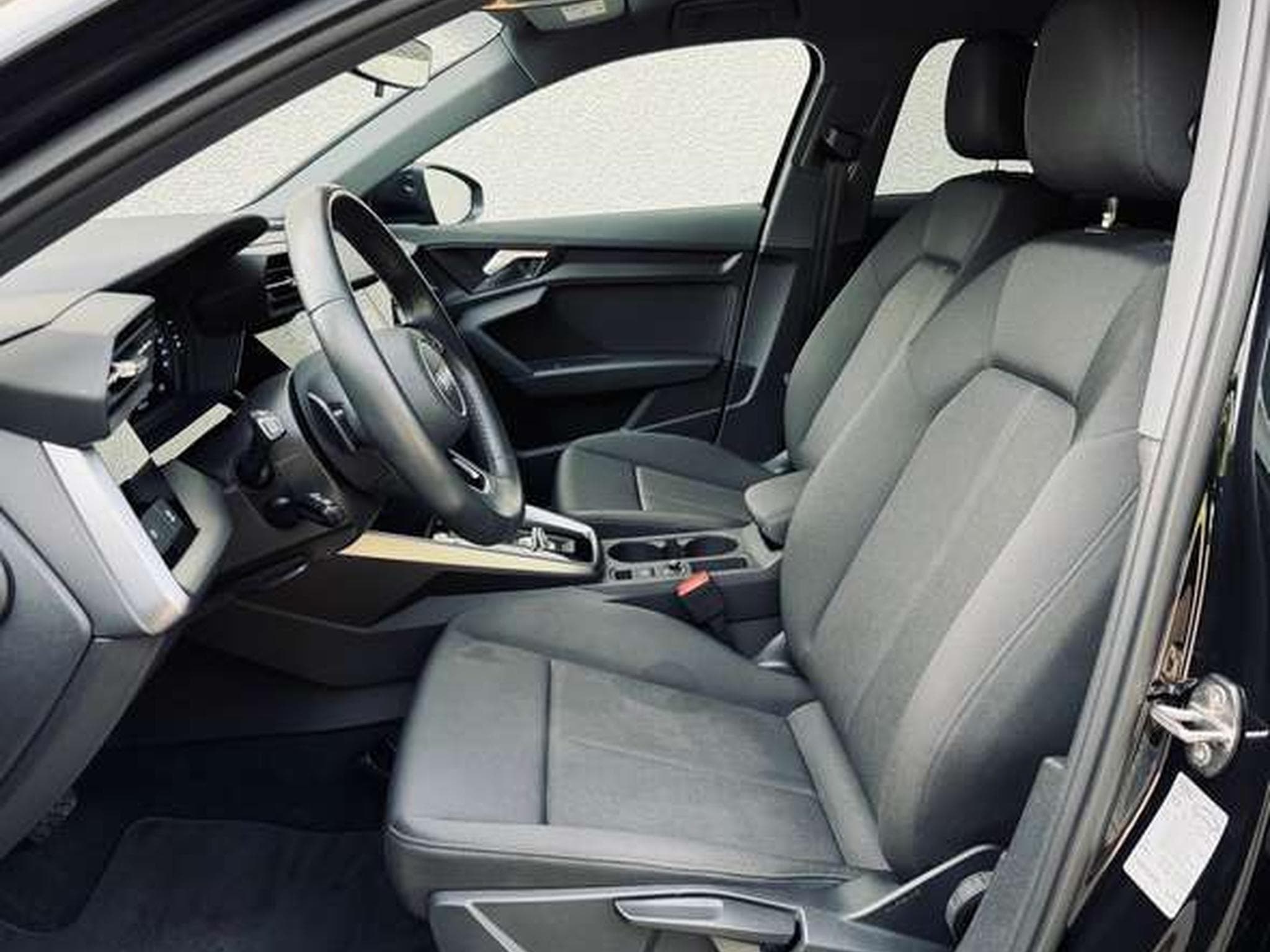 Audi A3 A3 Sportback 30 TFSI Business Edition Attraction Str. (2022) - Foto 13