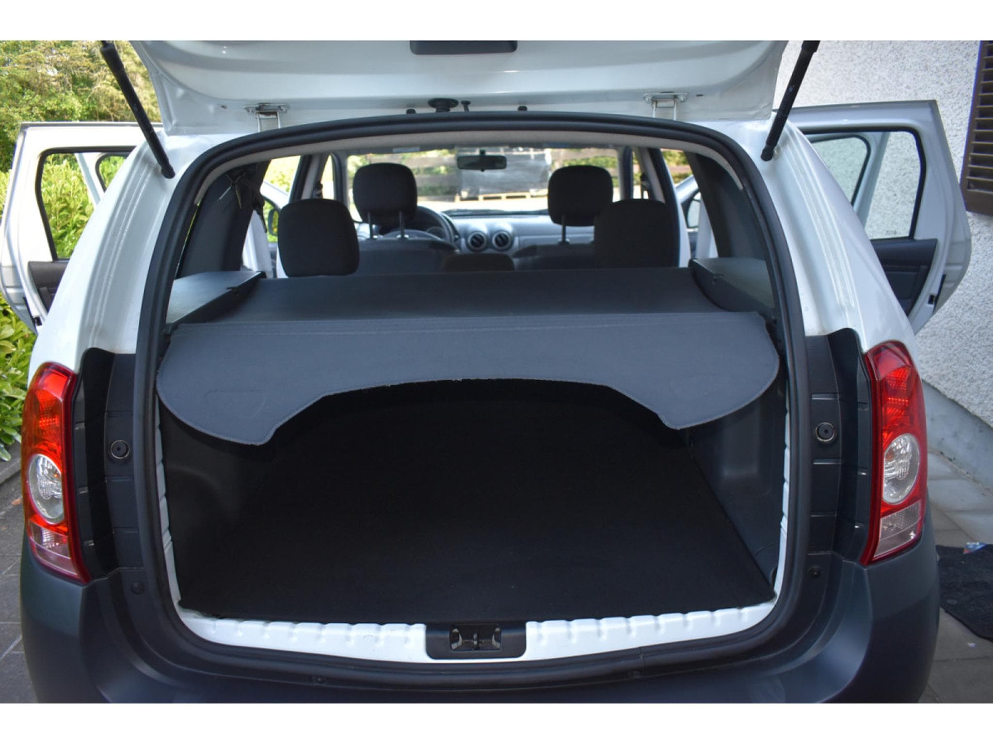 Dacia Duster 4x4 1,6i16V (2012) - Photo 14