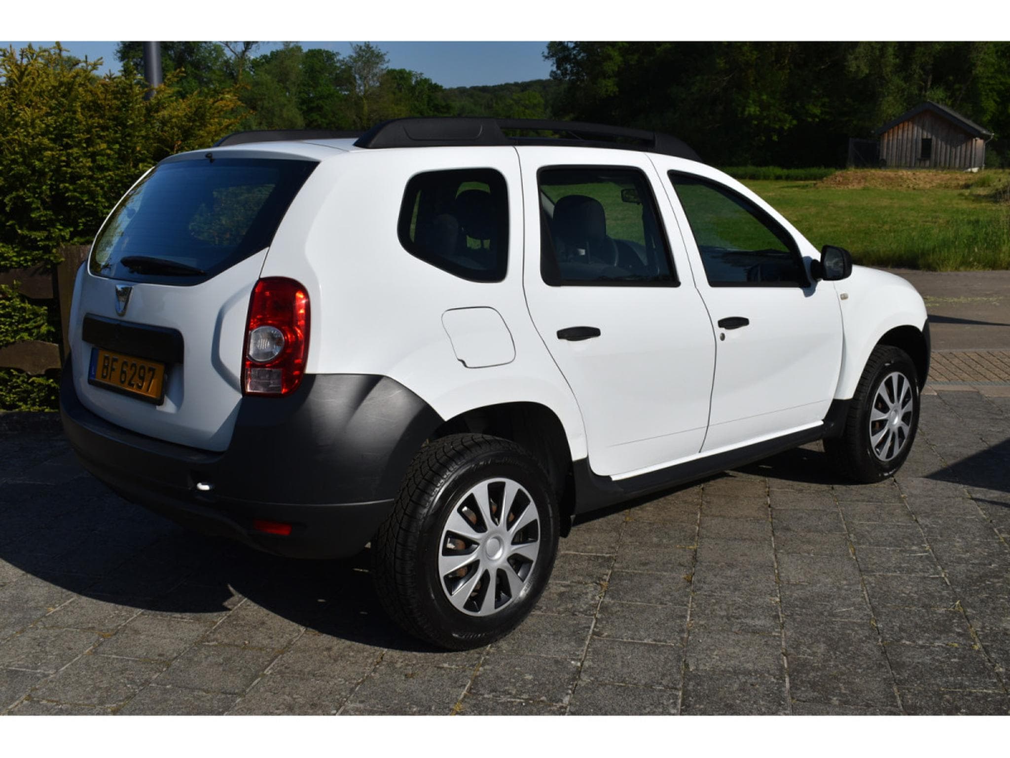Dacia Duster 4x4 1,6i16V (2012) - Photo 4