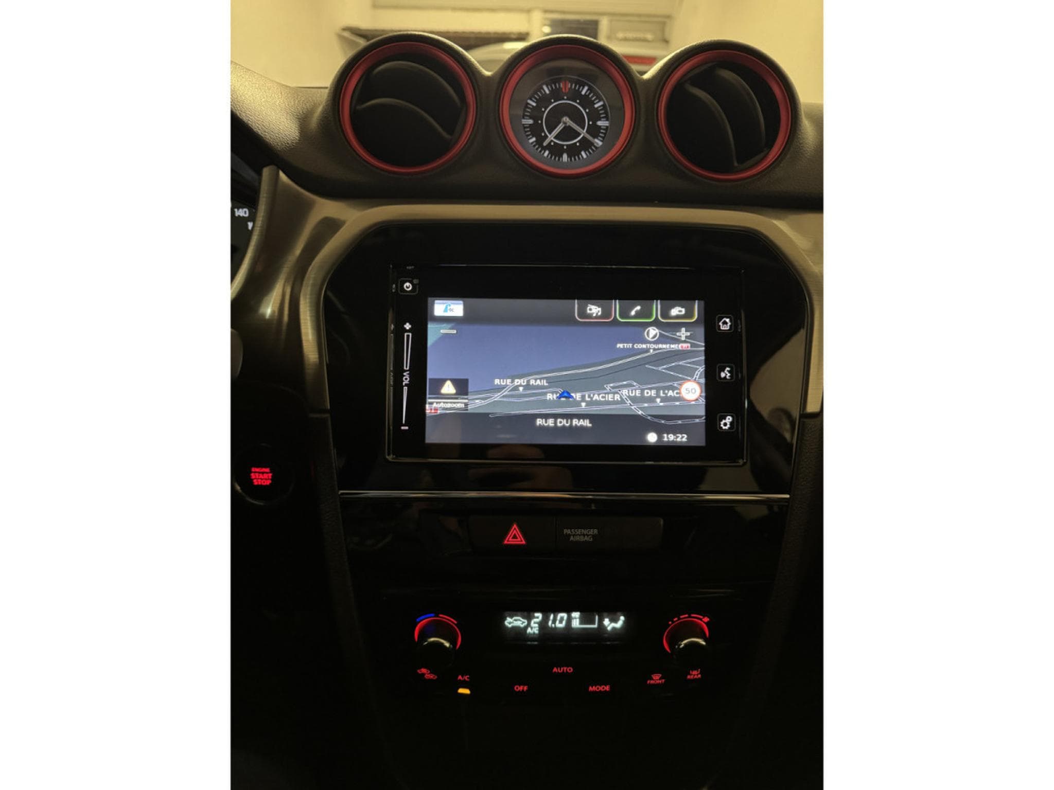 Suzuki Vitara S 1.4 S BoosterJet AllGrip Automatique (2017) - Photo 11