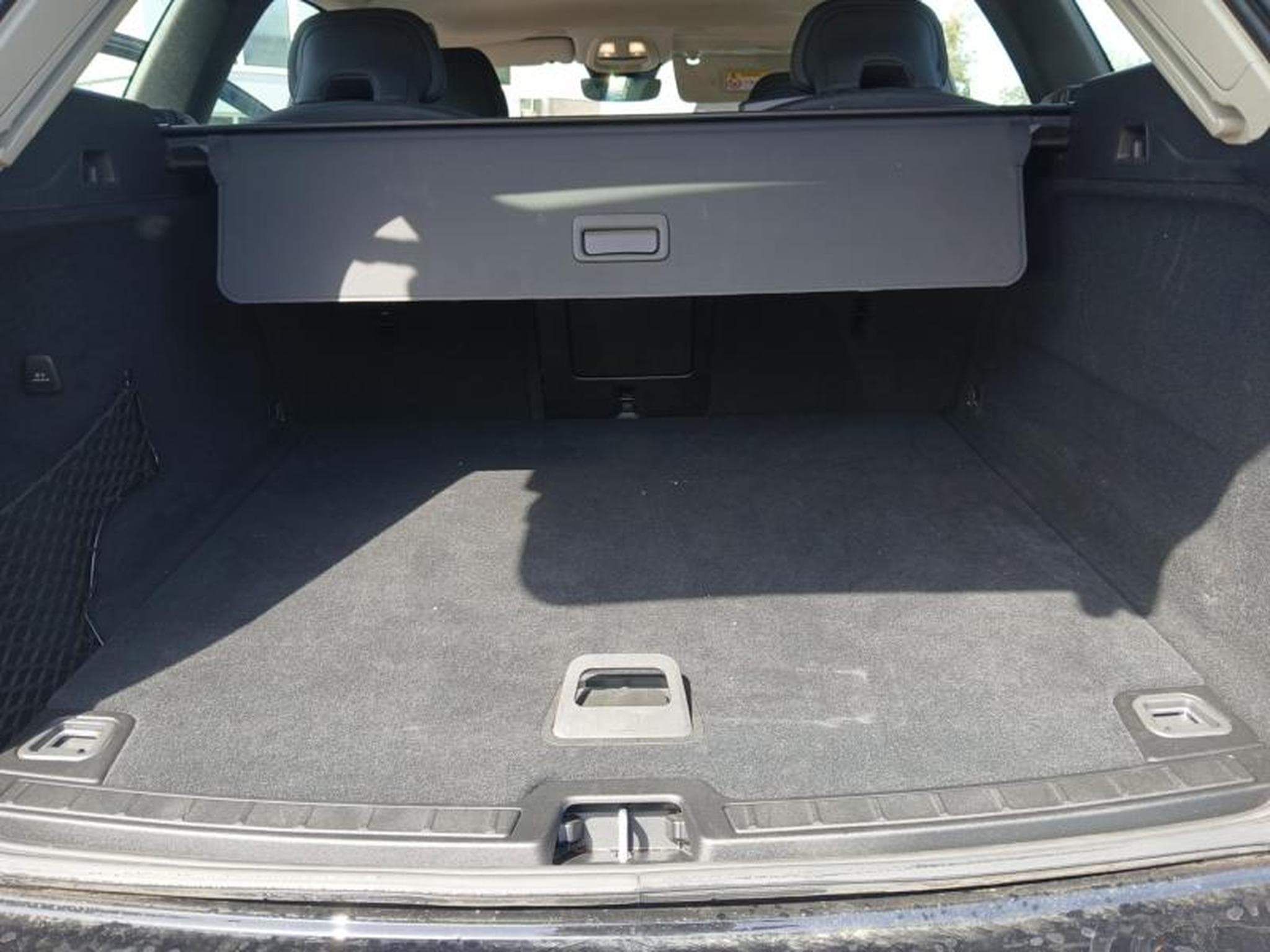 Volvo XC60 B5 Core / Essence (2025) - Foto 19