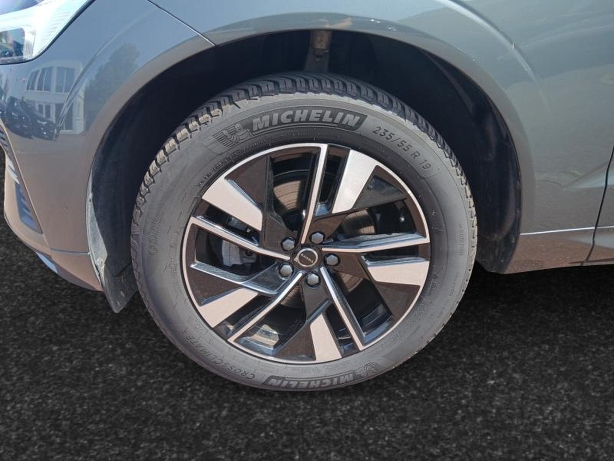Volvo XC60 B5 Core FACELIFT / Essence (2025) - Foto 14