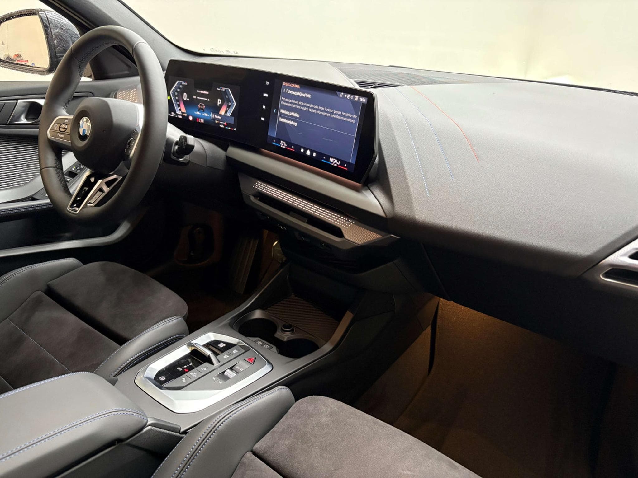 BMW 120 i Aut. M-Sport (2025) - Photo 9
