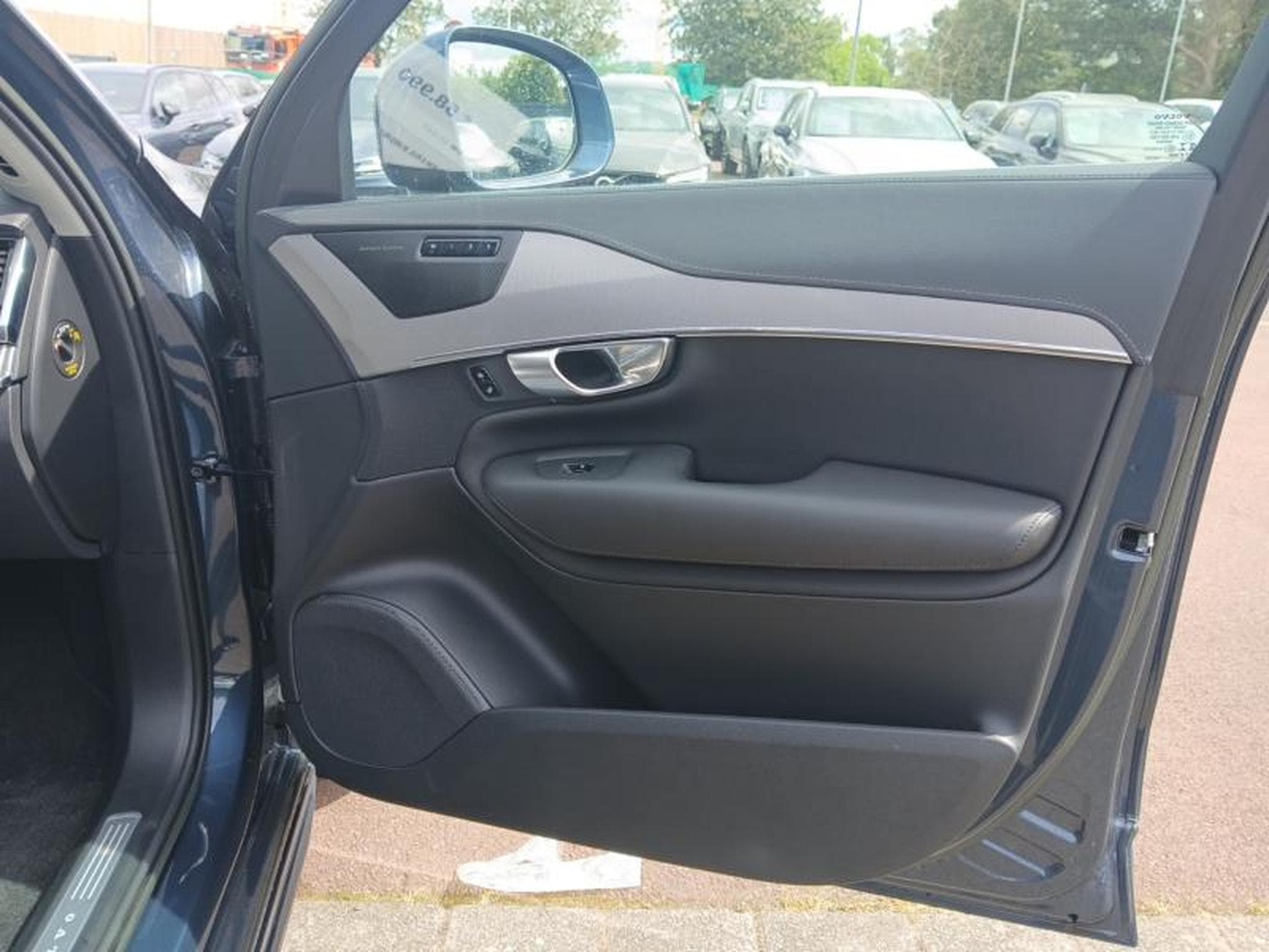 Volvo XC90 B5 Plus Bright / Diesel (2023) - Photo 21