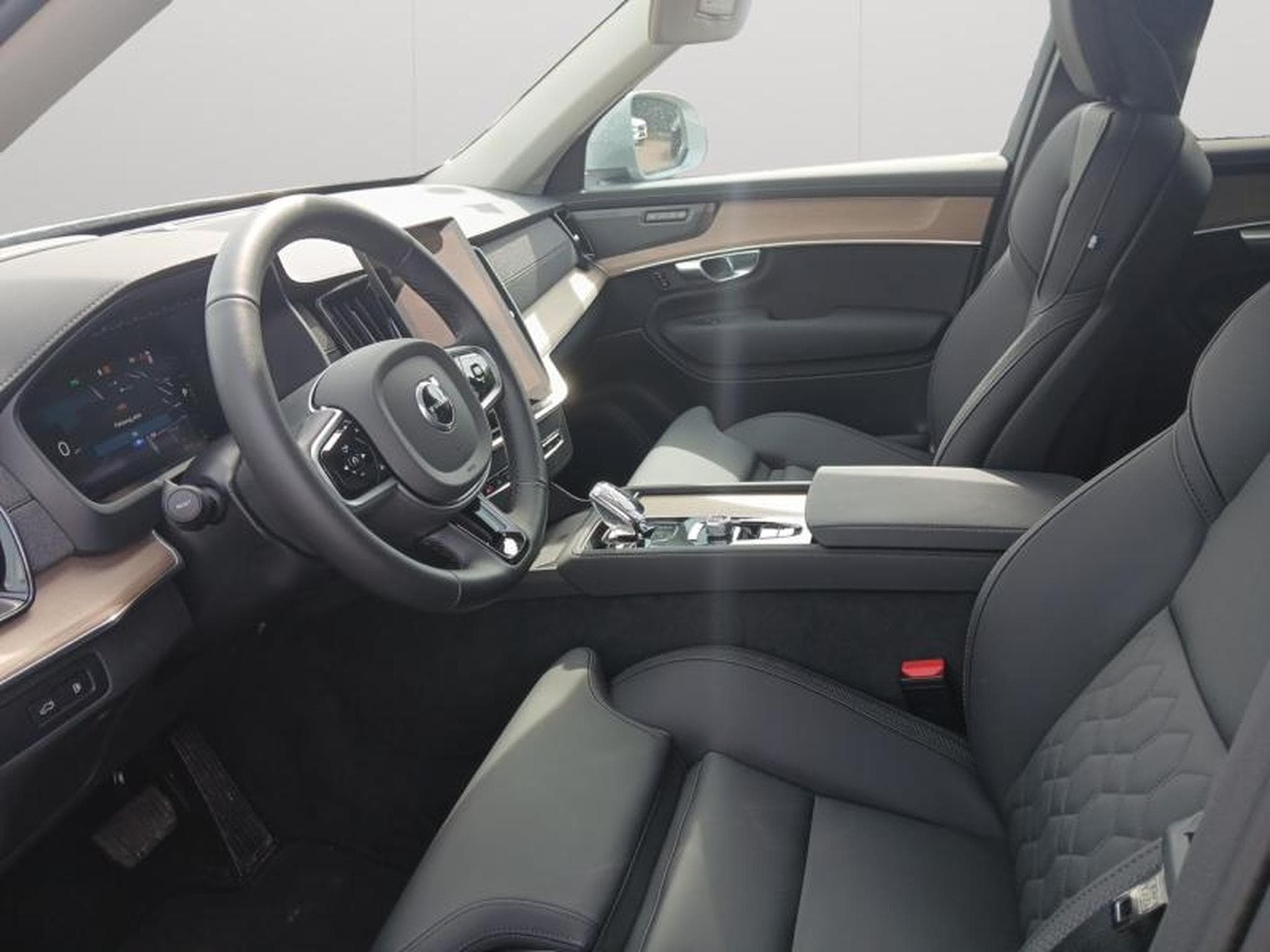 Volvo XC90 T8 Plus Bright / Hybride (2025) - Photo 11