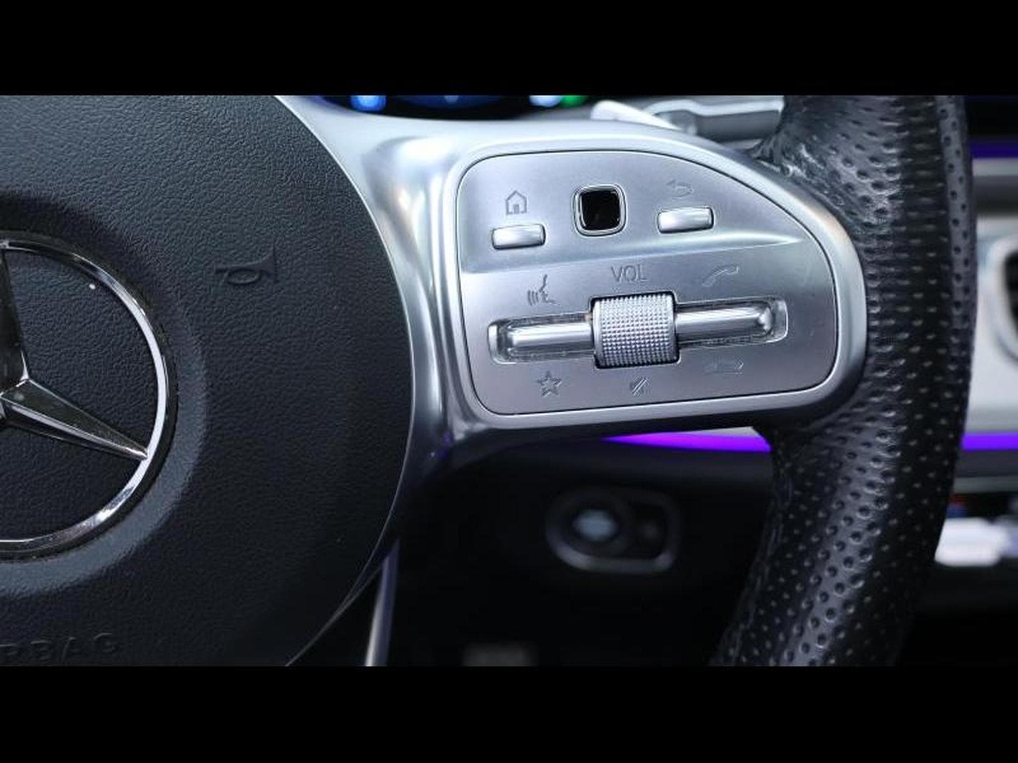 Mercedes GLE 300 d AMG Line 4Matic 9g-tronic (2022) - Foto 19
