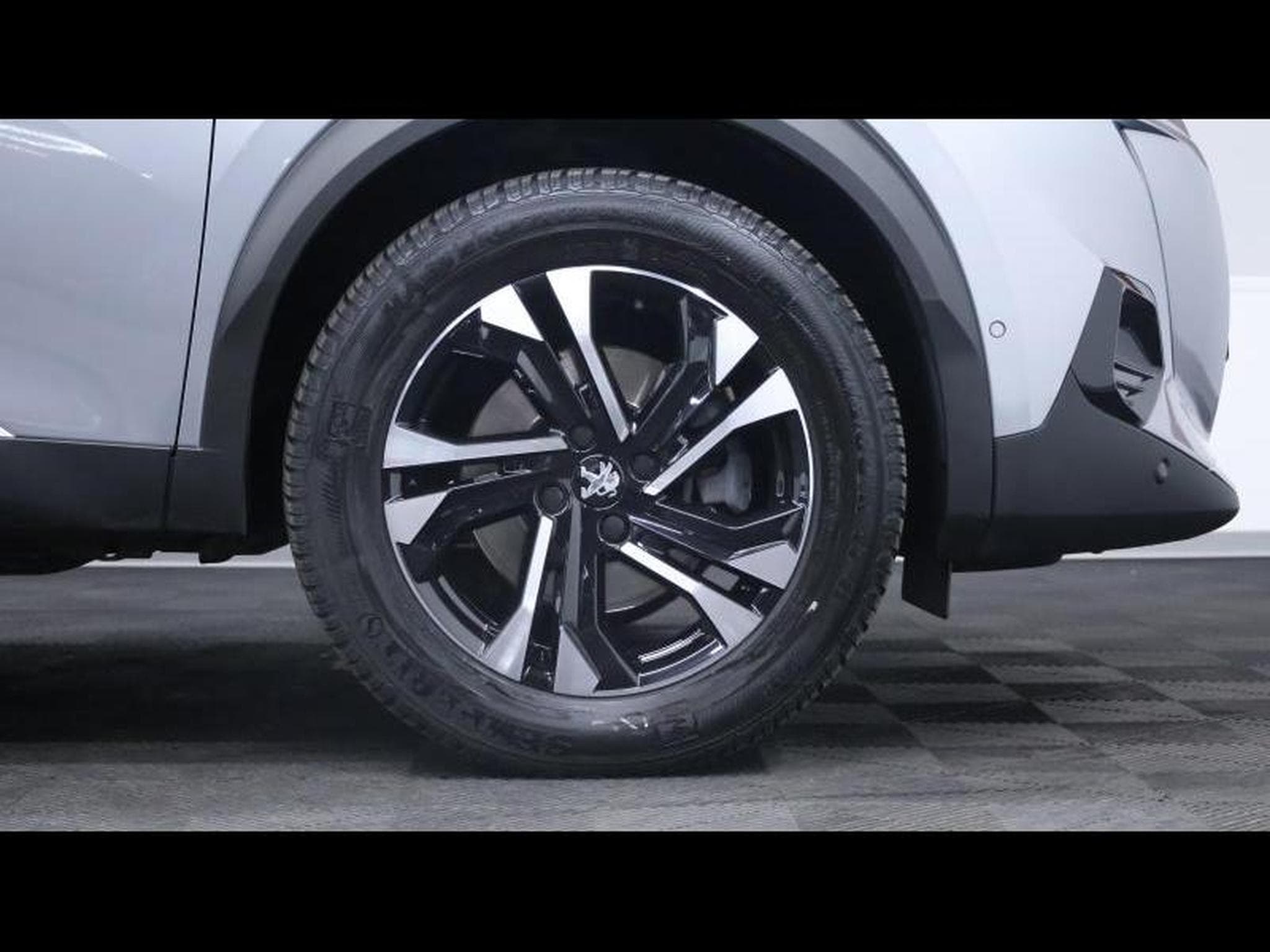 Peugeot 2008 1.5 blueHDI 130 GTLine EAT8 (2022) - Foto 10