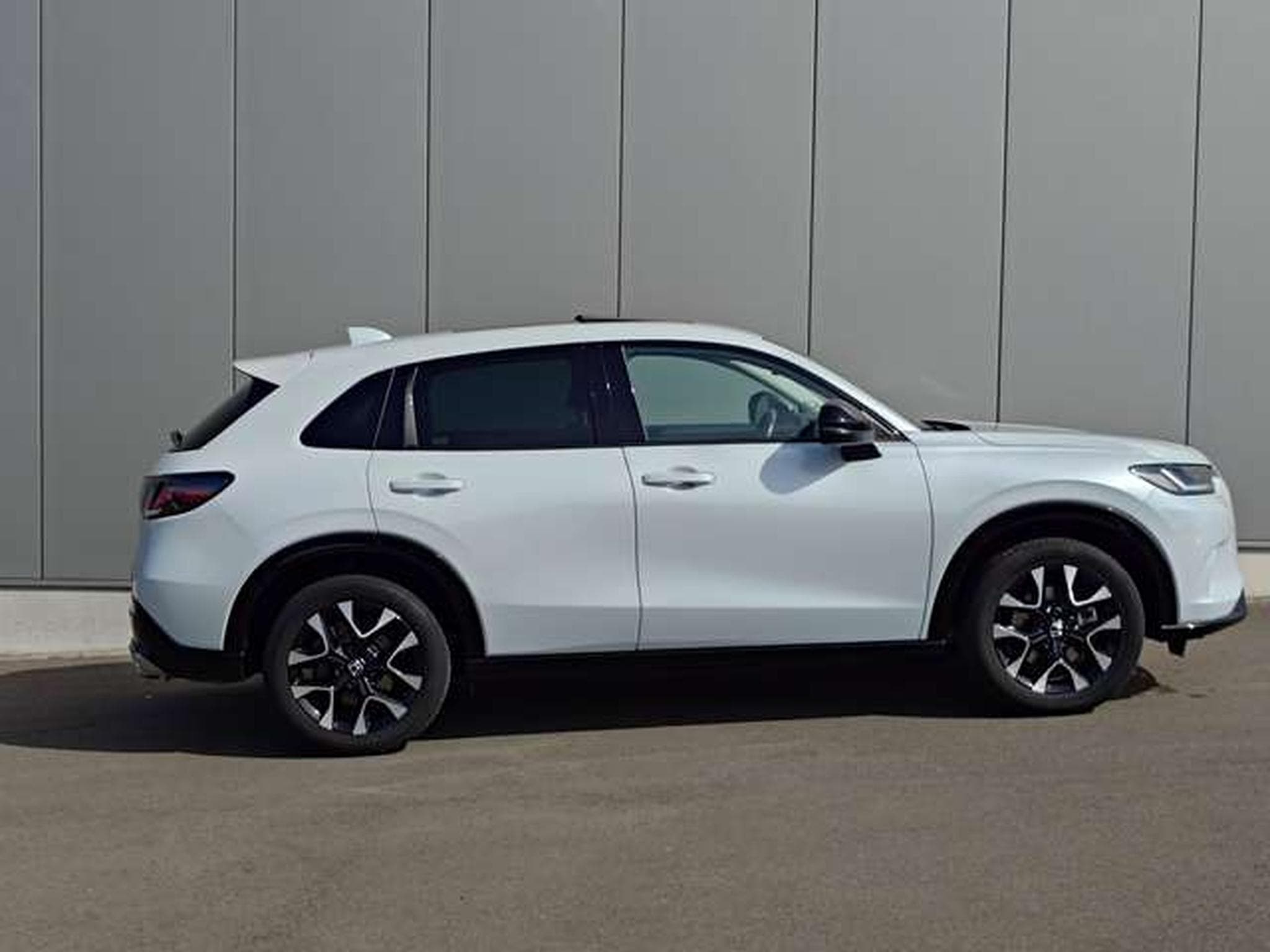 Honda ZR-V ZR-V e:HEV 2.0i 2WD Advance HYBRID (2025) - Photo 2