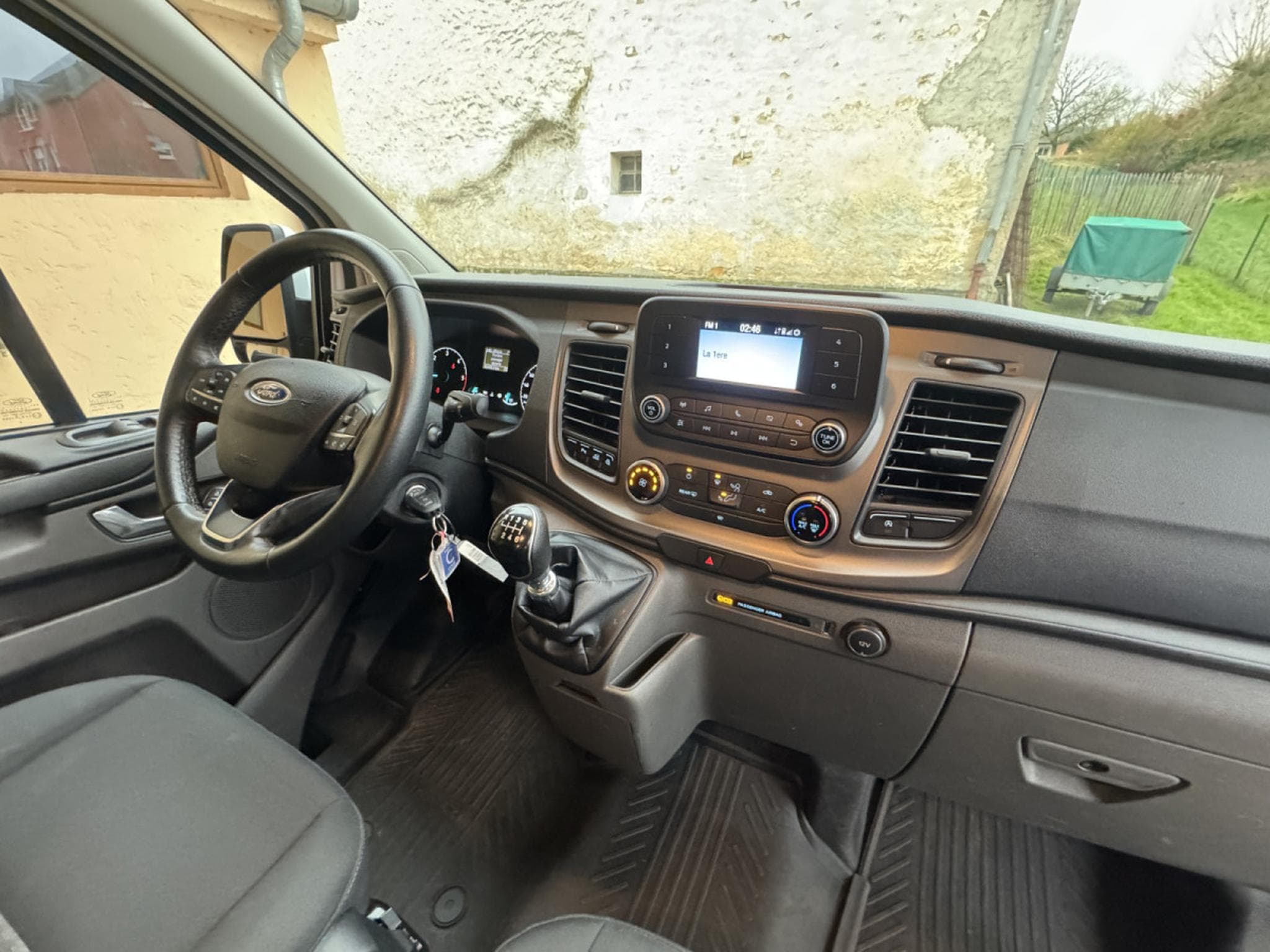 Ford Transit 2.0 TDCI L1H1 9-PLACES (2019) - Foto 7