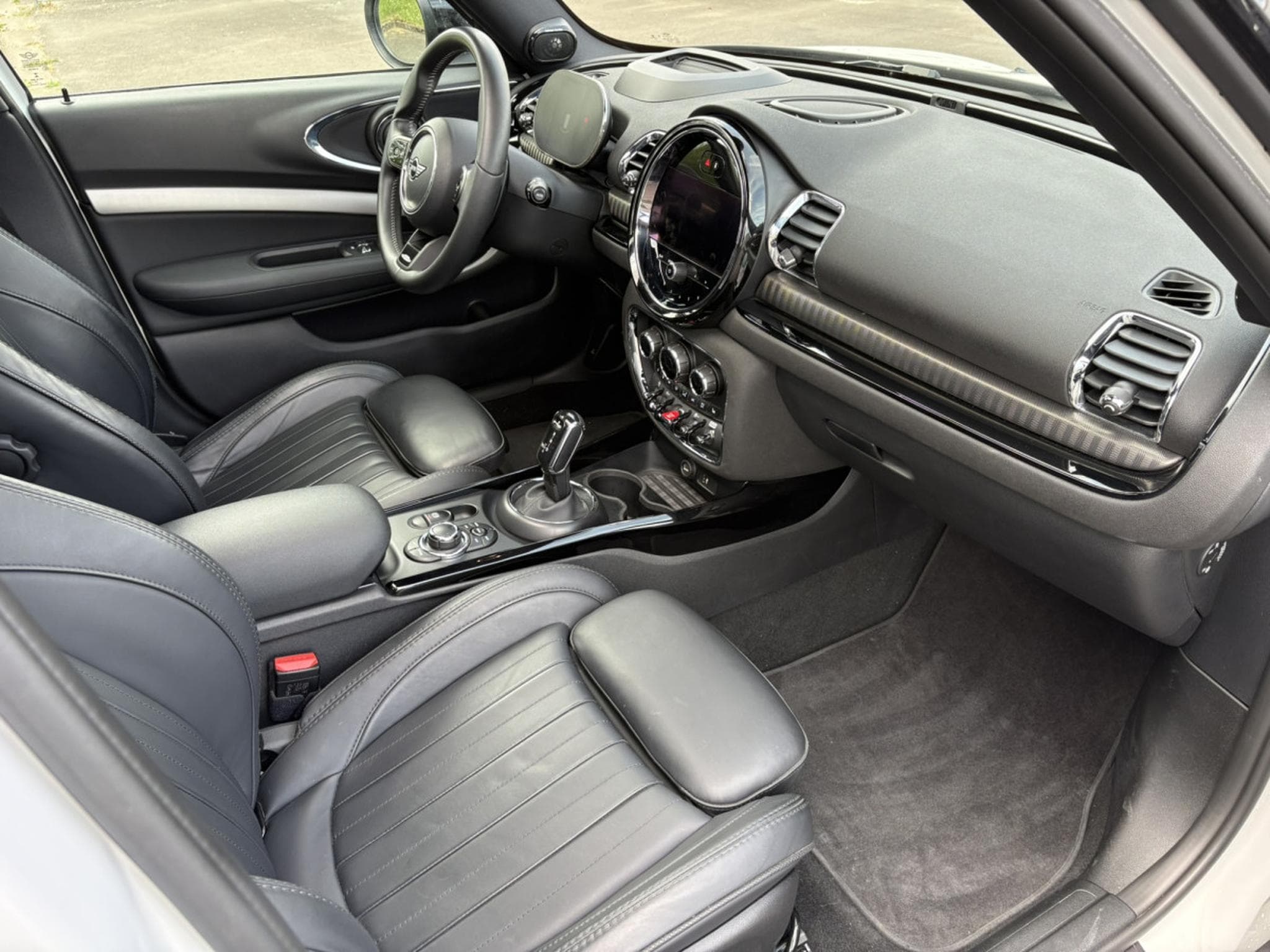 Mini Clubman John Cooper Works ALL4 - Edition Premium Plus - Toit ouvrant (2023) - Photo 11