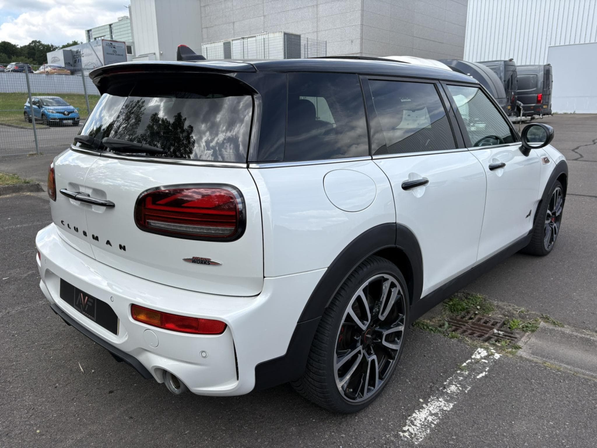 Mini Clubman John Cooper Works ALL4 - Edition Premium Plus - Toit ouvrant (2023) - Photo 4