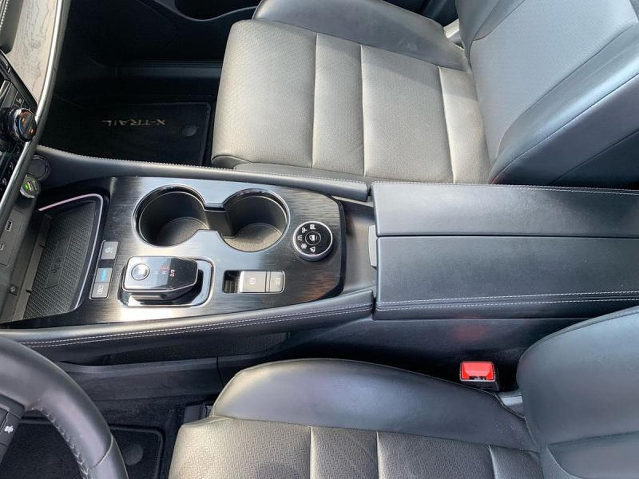 Nissan X-Trail tekna E Force sun pack (2023) - Photo 24