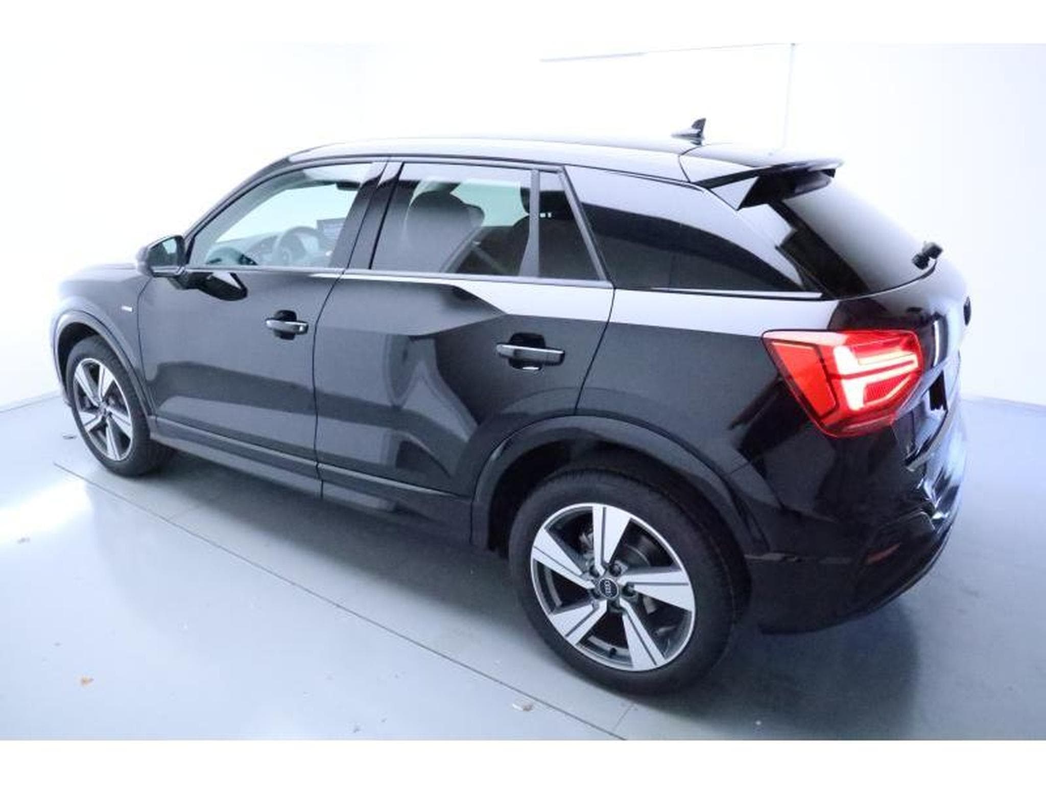 Audi Q2 S-Line (2026) - Foto 14