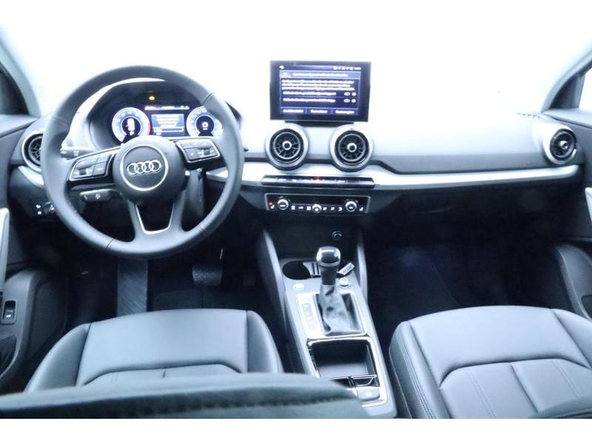 Audi Q2 S-Line (2026) - Foto 2
