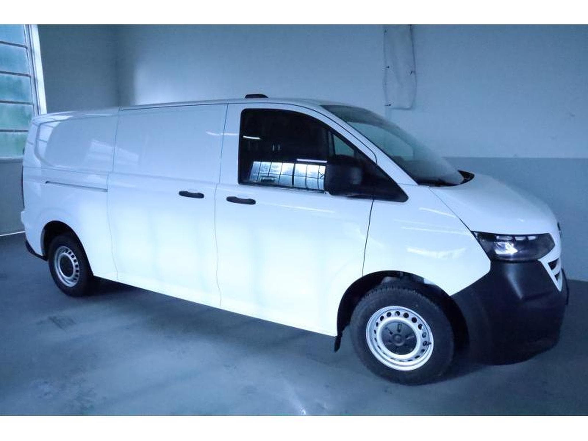 VW T7 Fourgon Court (2026) - Foto 16