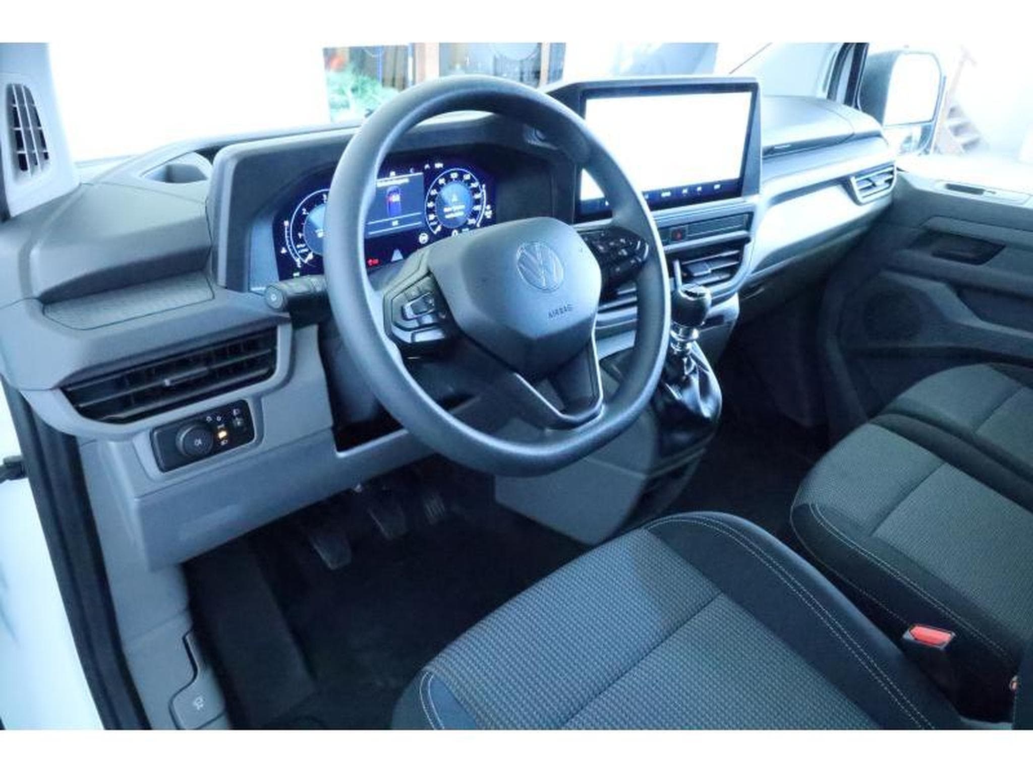 VW T7 Fourgon Court (2026) - Foto 2