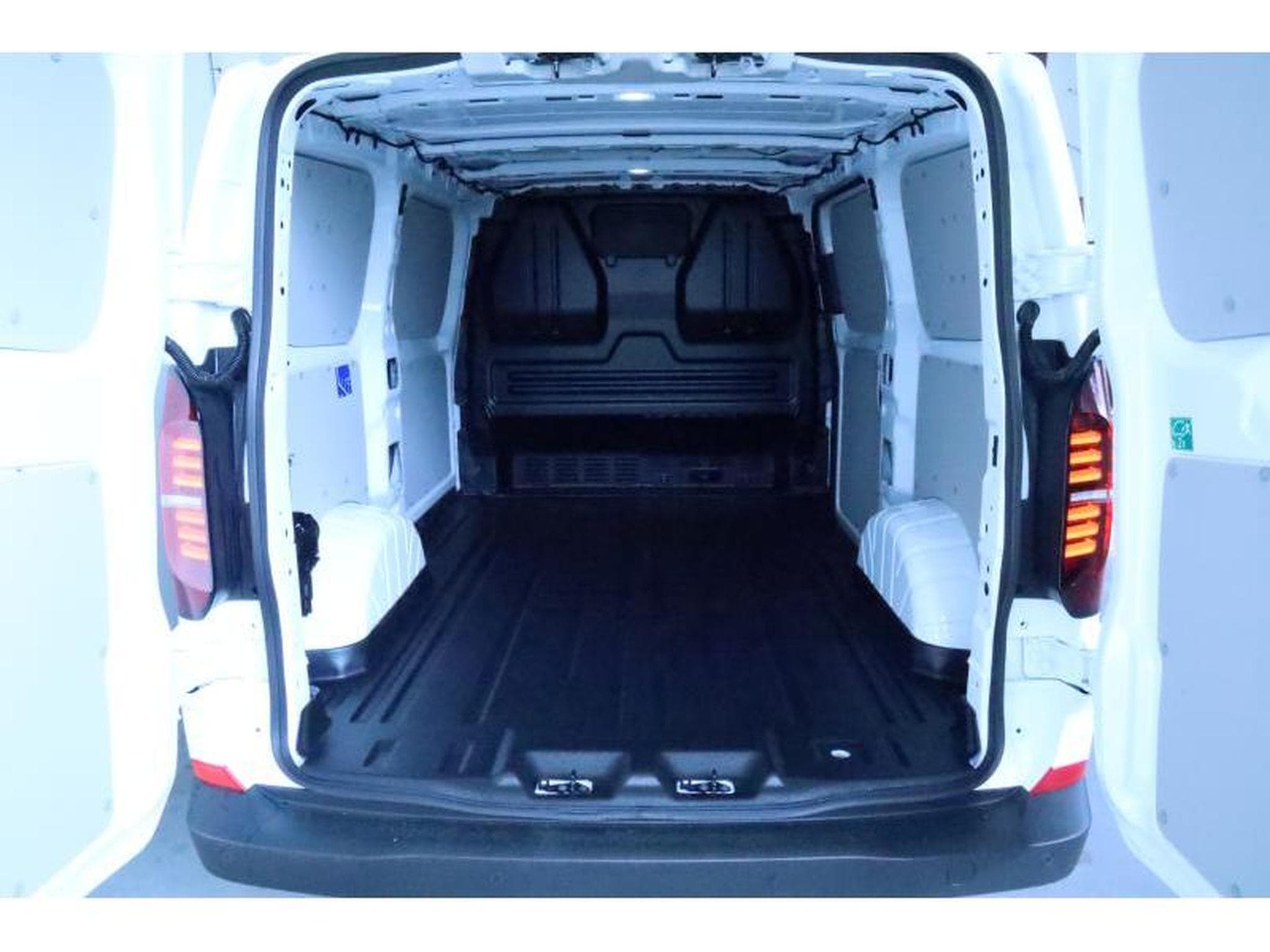 VW T7 Fourgon Court (2026) - Foto 8