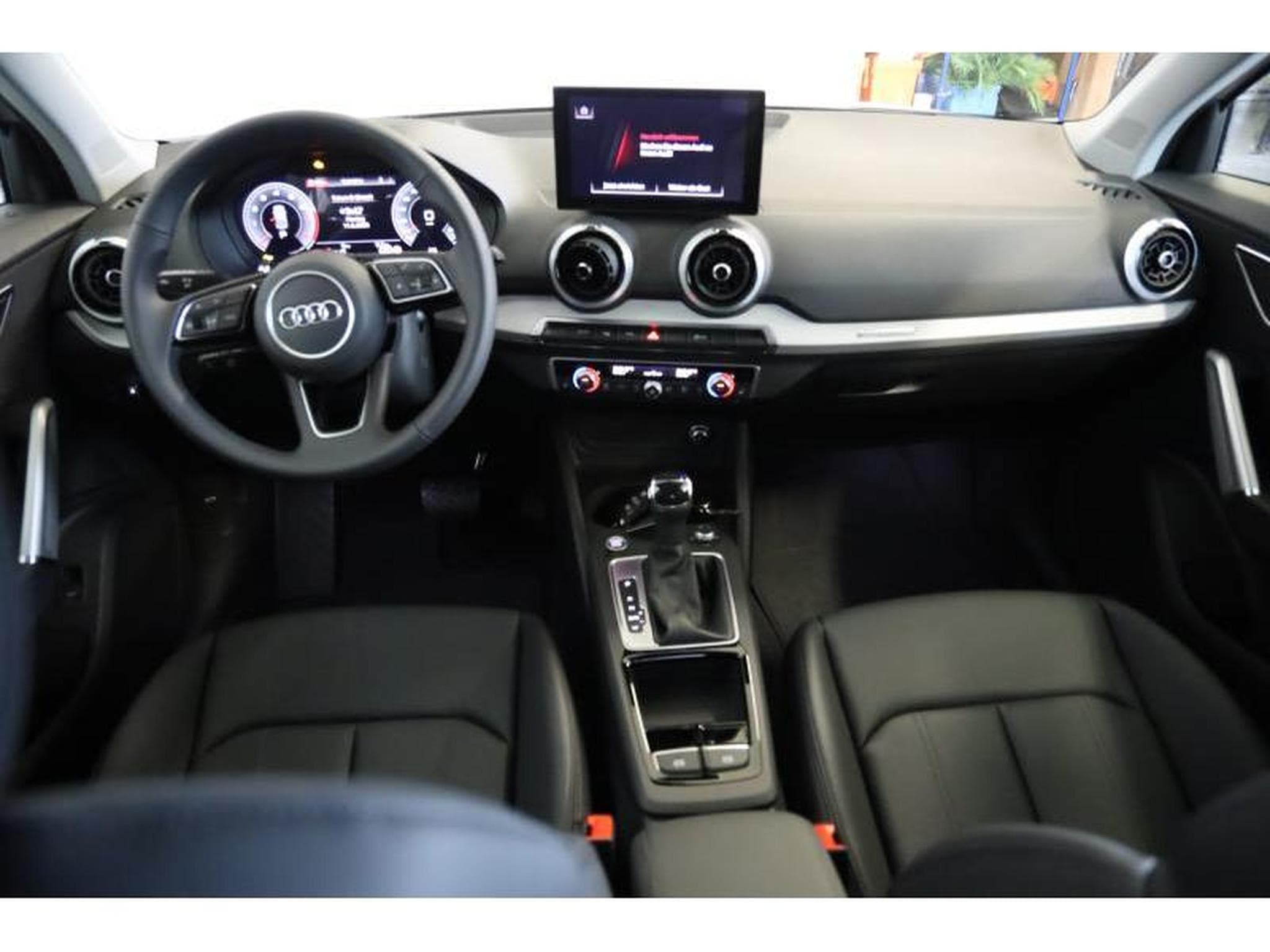Audi Q2 S line (2026) - Foto 2