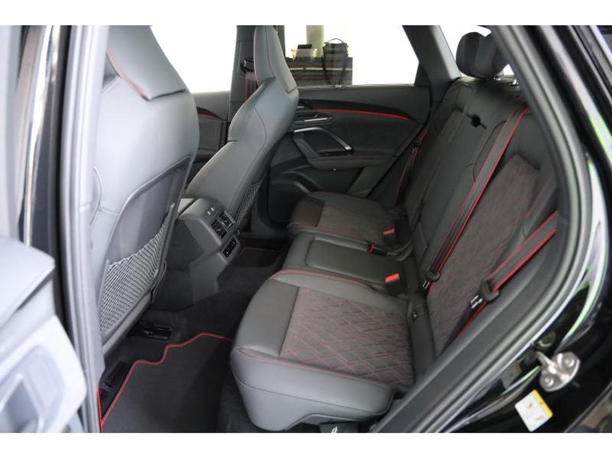 Audi Q5 Quattro S line (2026) - Photo 11